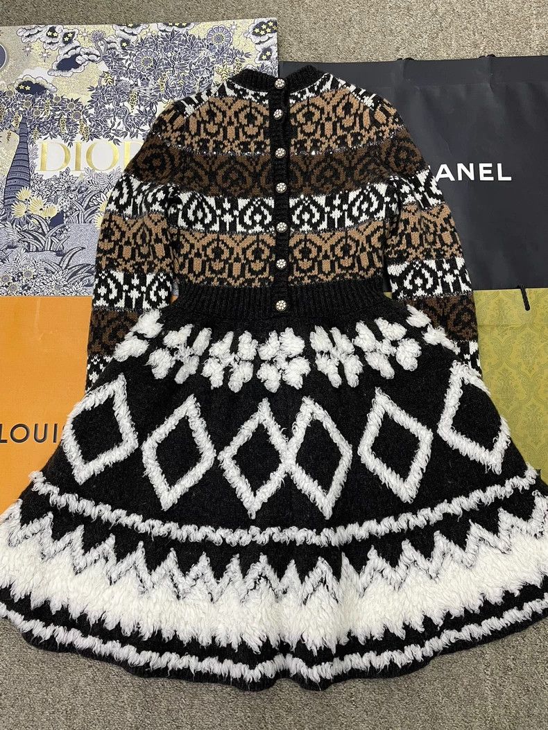Chanel chanel Snow series colour-blocked knitted long-sleeved dre Size XXS / US 00 / IT 34 - 3 Thumbnail