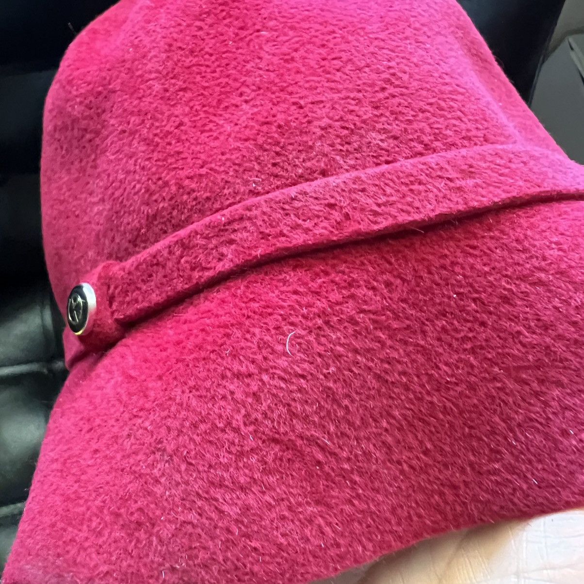 Giorgio Armani Giorgio Armani Cloche Hat Women 57 Red Rabbit Hair Italy Size ONE SIZE - 10 Thumbnail