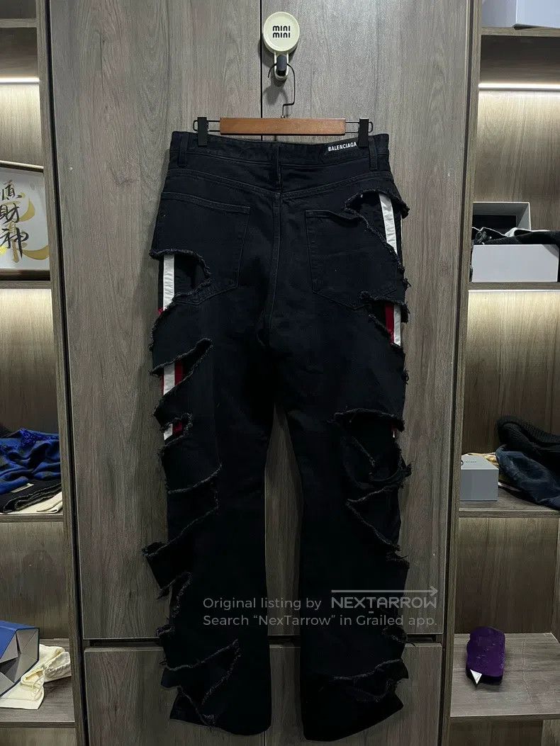 Balenciaga Balenciaga size S Black and red 3B embroidered double-laye Size US 27 - 7 Thumbnail