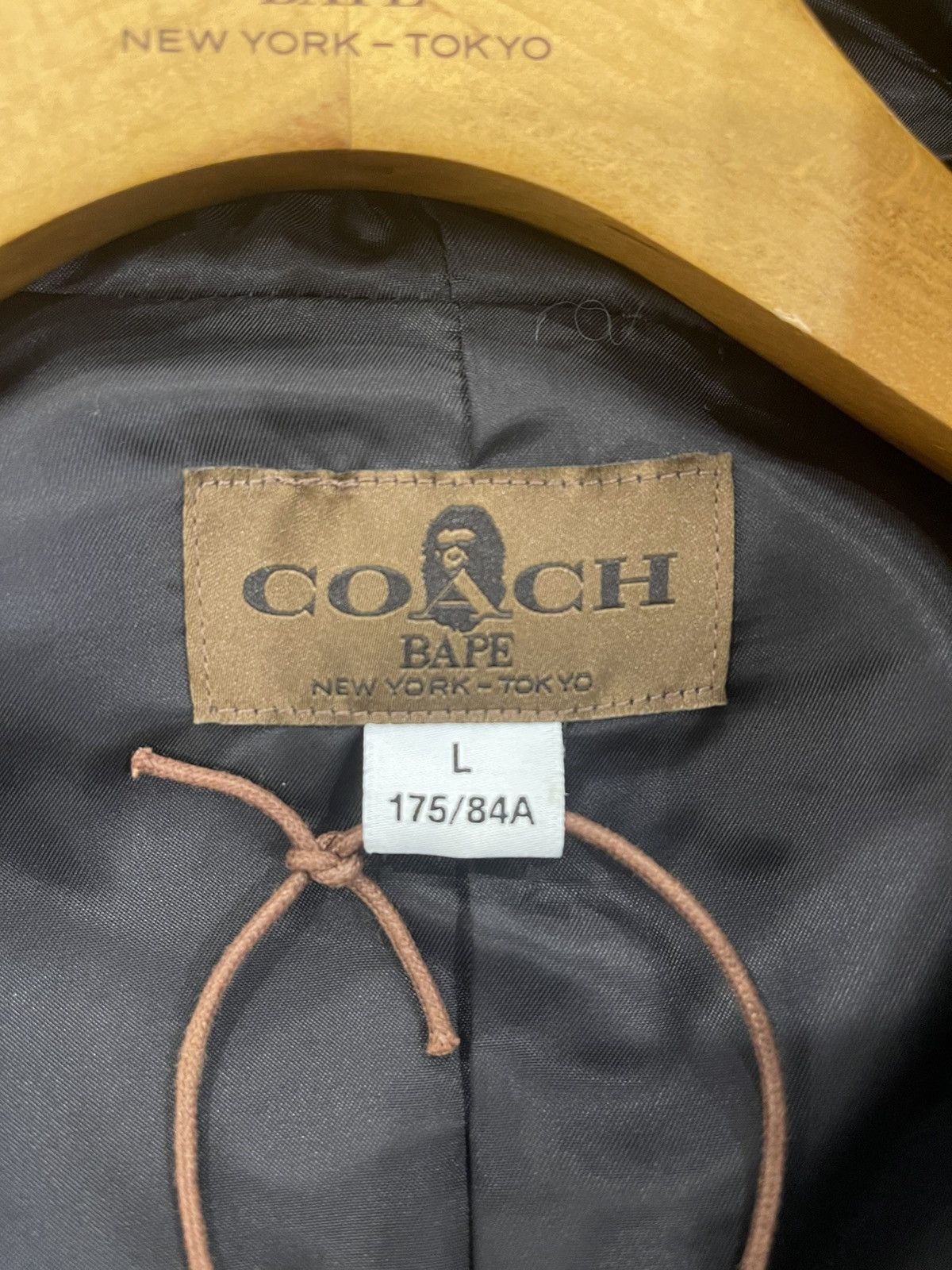 Bape × Coach Black Bape X Coach Shark Leather Jacket Size US L / EU 52-54 / 3 - 3 Thumbnail