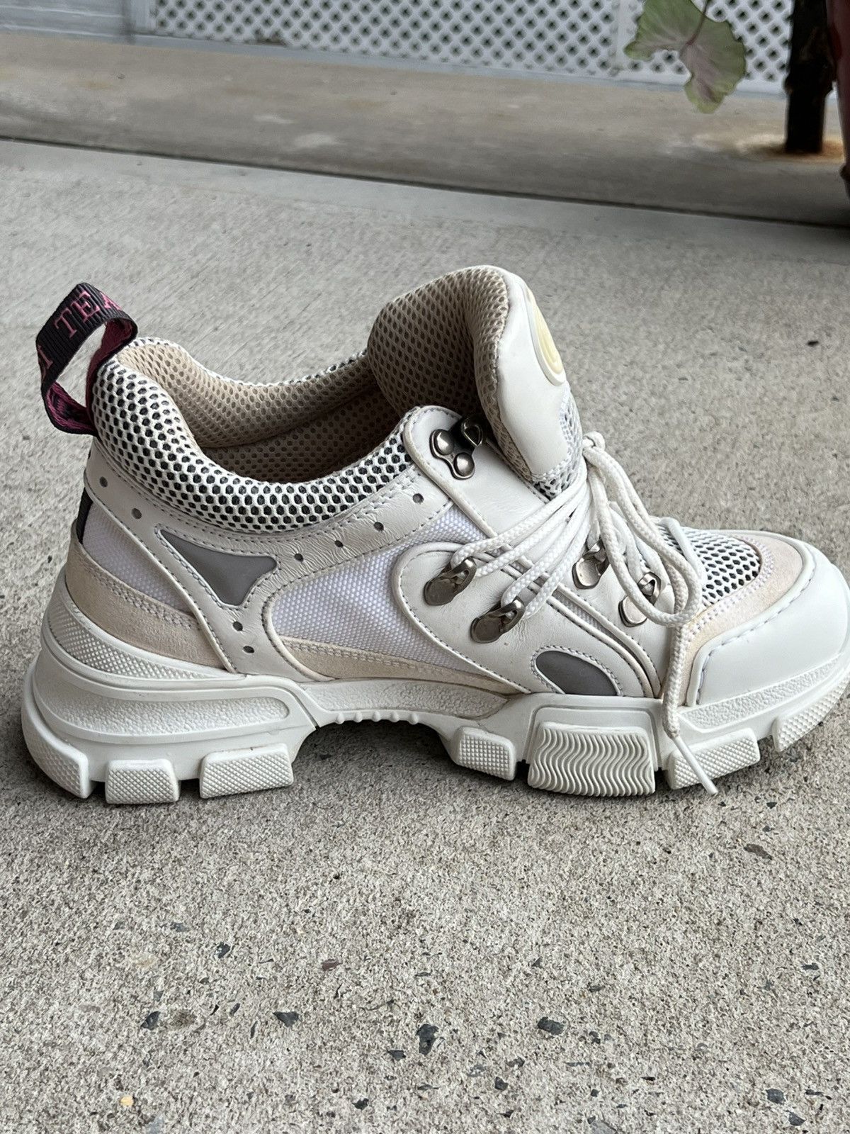 Gucci Gucci Flashtrek Size US 7 / IT 37 - 9 Thumbnail