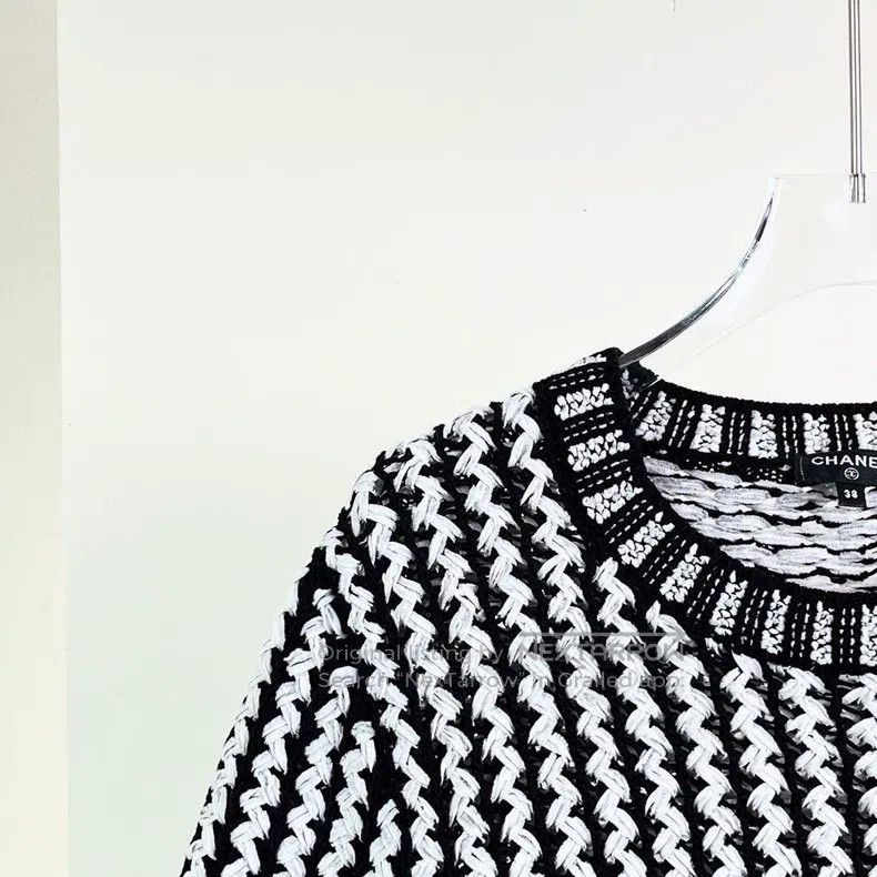 Chanel Chanel 18P black and white knitted short sleeves Size XS / US 0-2 / IT 36-38 - 3 Thumbnail