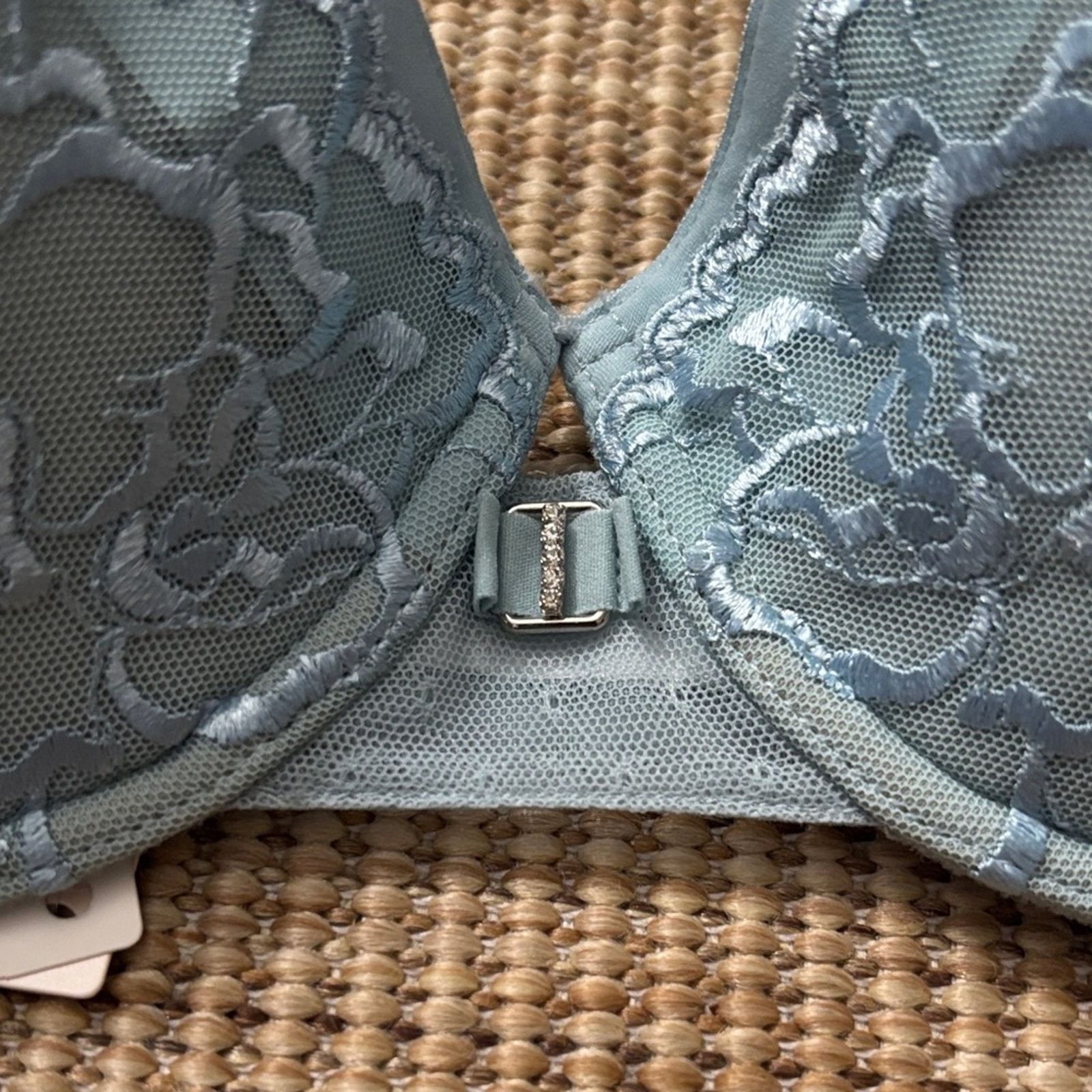 La Perla NWT Malizia by La Perla Light Blue Embroidered Bra size 36C Size ONE SIZE - 13 Thumbnail