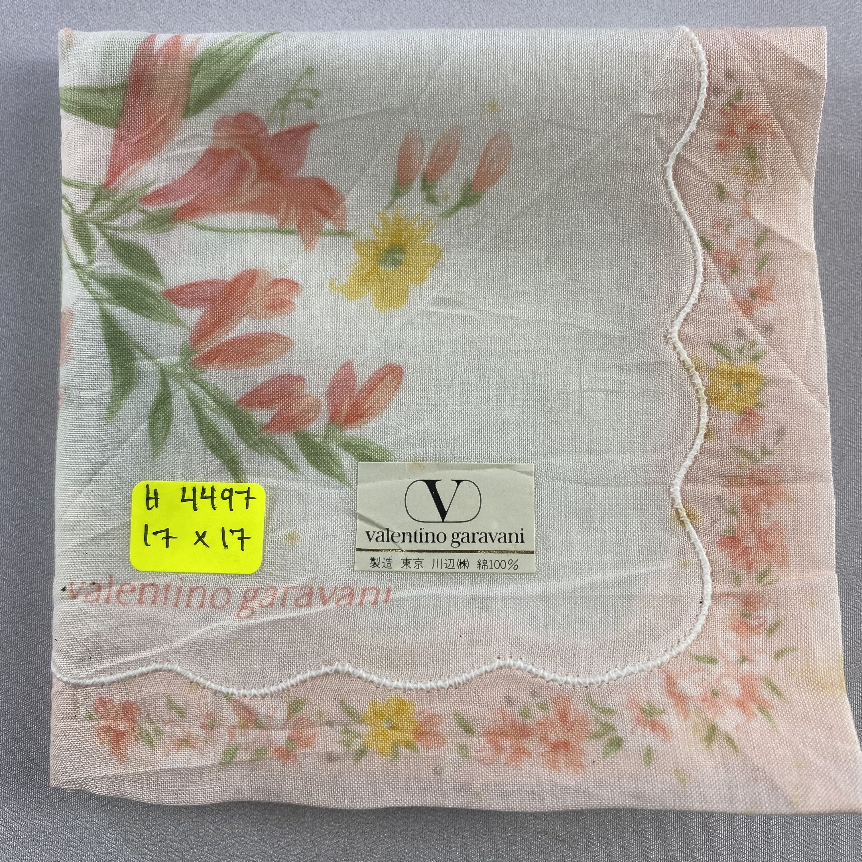 Vintage Valentino Garavani Bandana/ Handkerchief / Neckerchief Size ONE SIZE - 6 Thumbnail