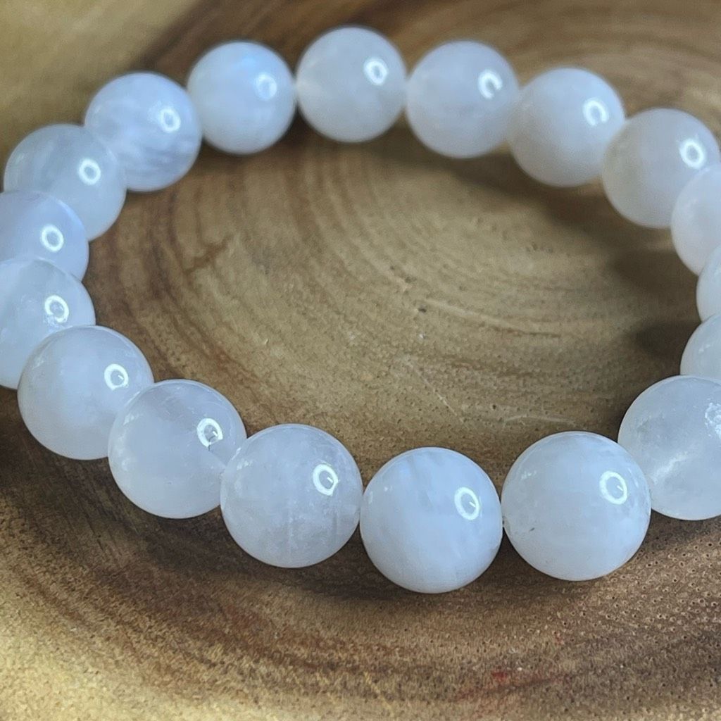 Other White Moonstone beaded bracelet 7” crystal healing beads 8mm blue flash Size ONE SIZE - 5 Thumbnail
