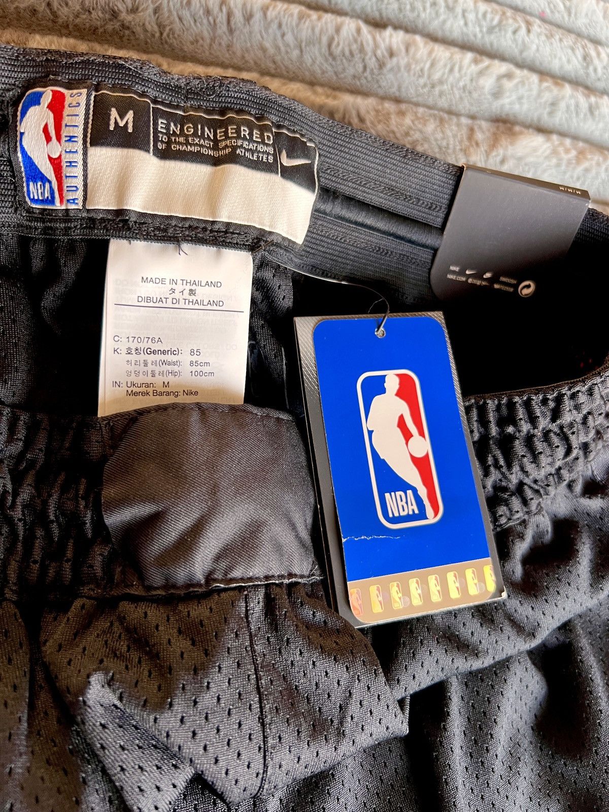 Kith × Nike Kith & Nike for New York Knicks Swingman Shorts (2020) (Med) Size US 32 / EU 48 - 10 Thumbnail
