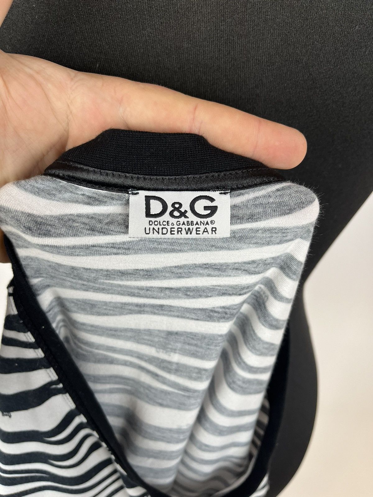 Designer × Dolce & Gabbana Dolche Gabbana Women Monogram Tshirt Size S (0358) Size S / US 4 / IT 40 - 5 Thumbnail