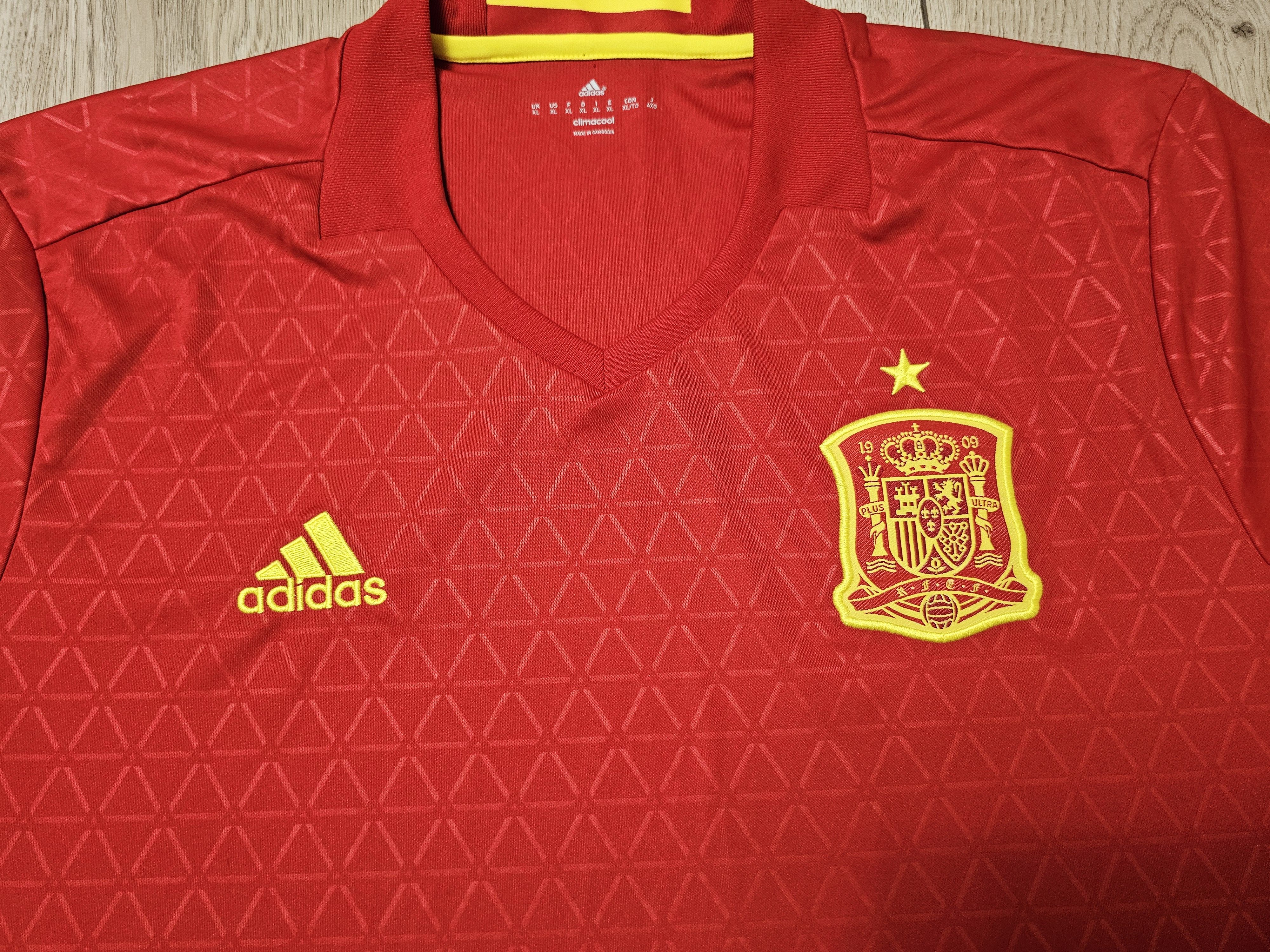 Adidas SPAIN 2015 2016 HOME ESPANIA FOOTBALL SHIRT SOCCER JERSEY Size US XL / EU 56 / 4 - 3 Thumbnail