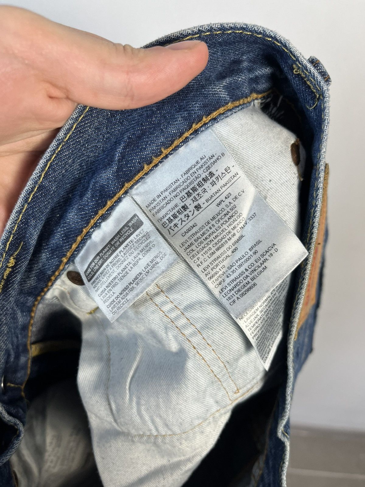 Levi's × Levi's Vintage Clothing Vintage Levis 514 Straight Denim Faded Y2K Jeans Size US 32 / EU 48 - 9 Thumbnail