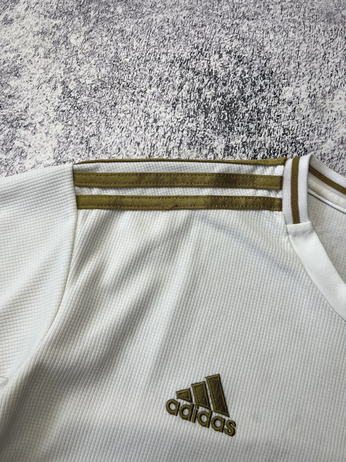 Adidas Adidas Real Madrid soccer jersey blokecore Size US L / EU 52-54 / 3 - 11 Thumbnail