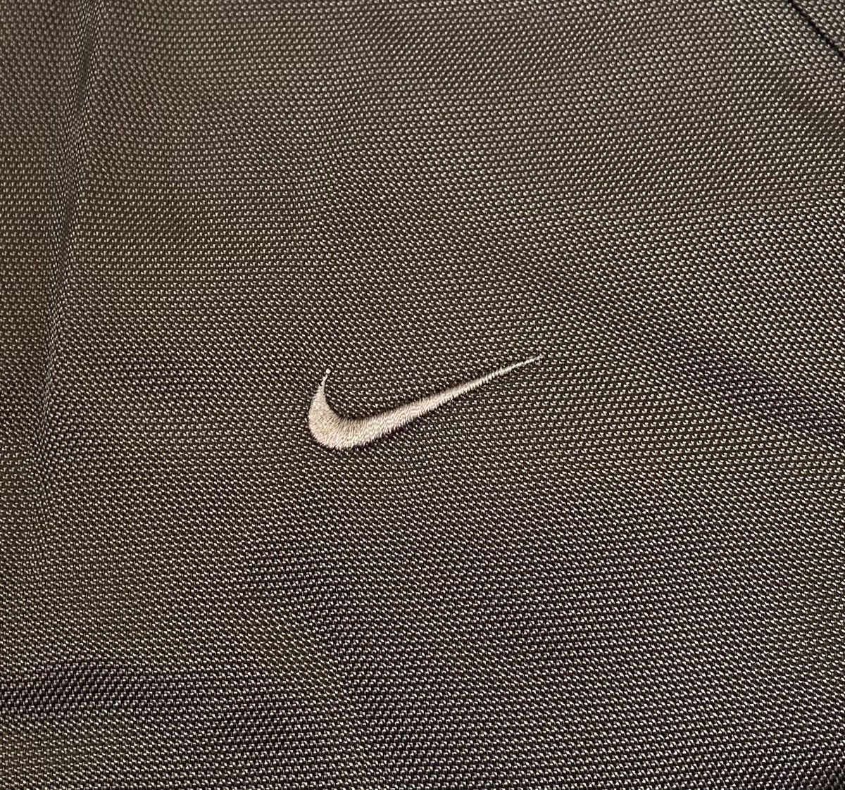 Nike Nike AirMax Metallic Silver Winter Jacket x Vintage x Rare Size US L / EU 52-54 / 3 - 3 Thumbnail