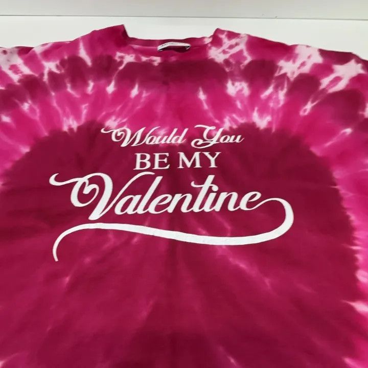 Balenciaga Balenciaga SS22 Tie-Dye Heart T-Shirt for Women 0079-2507 Size XS / US 0-2 / IT 36-38 - 6 Thumbnail