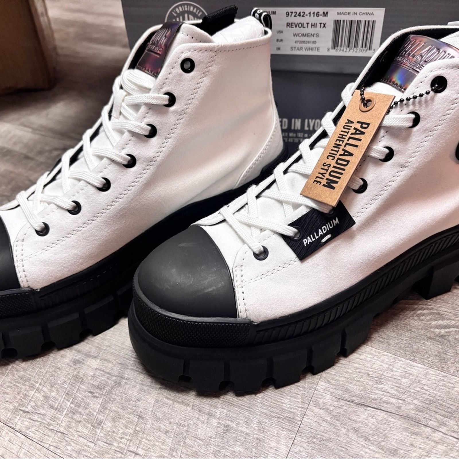 Palladium Palladium Women's Revolt High-Top Sneakers Size 9 Size US 9 / IT 39 - 8 Thumbnail