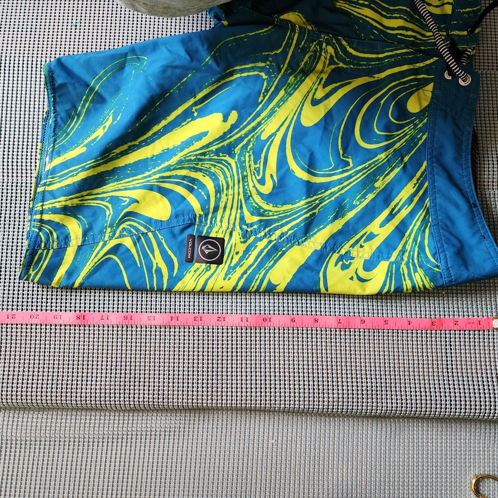 Volcom Volcom Men's 33 Abstract Board Shorts Blue/Green Size US 33 - 8 Thumbnail