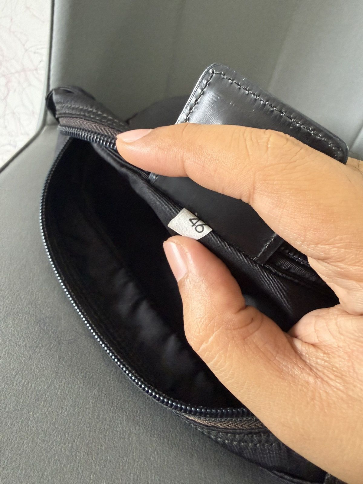 Prada Vintage Prada Medium Black Crossbody Sling Bag Size ONE SIZE - 10 Thumbnail