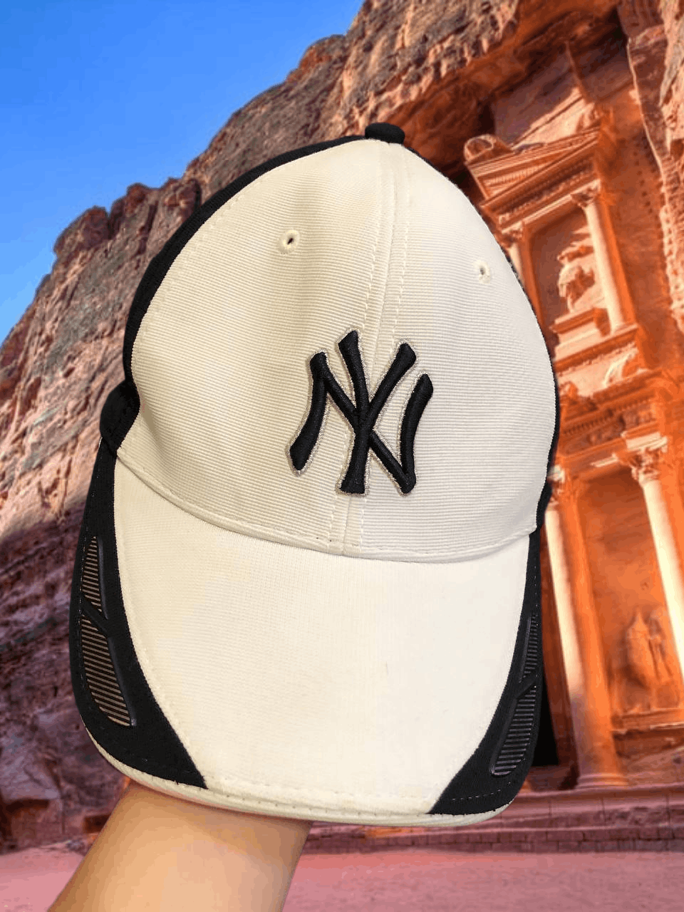 New York Yankees Hats Vintage New York Yankees Cap Y2K streetwear Size ONE SIZE - 1 Thumbnail