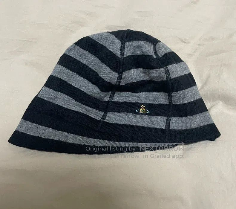 Vivienne Westwood Vivienne Westwood Two types of knitted hats. Size ONE SIZE - 7 Thumbnail