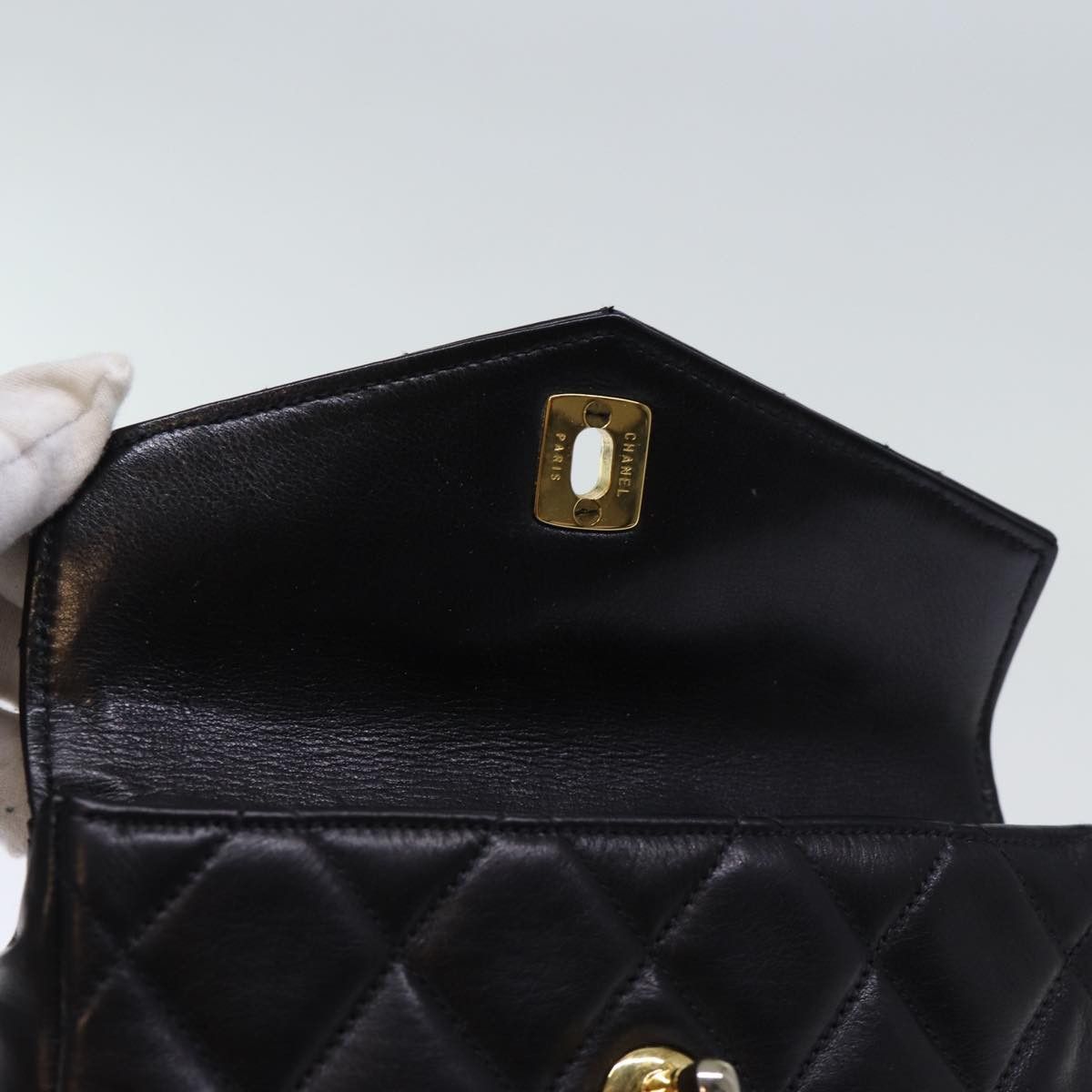 Chanel CHANEL Matelasse Turn Lock Waist Bag Leather Black CC Size ONE SIZE - 10 Thumbnail