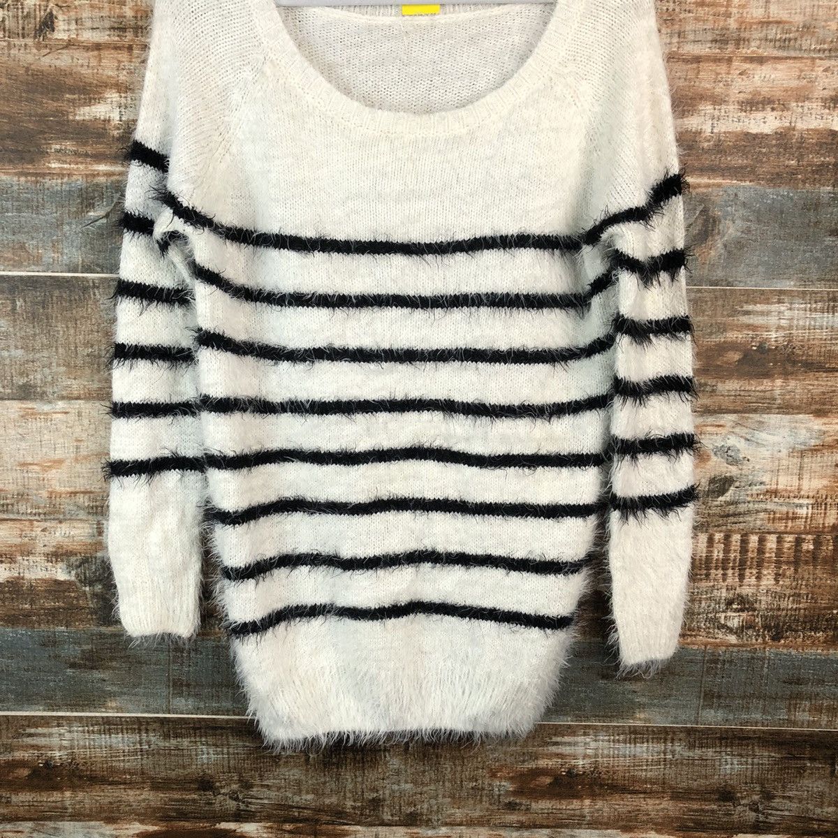 Homespun Knitwear × Japanese Brand × OVER THE STRiPES DLL Latina Stripe White fur shaggy mohair Knitwear #C057 Size M / US 6-8 / IT 42-44 - 3 Thumbnail