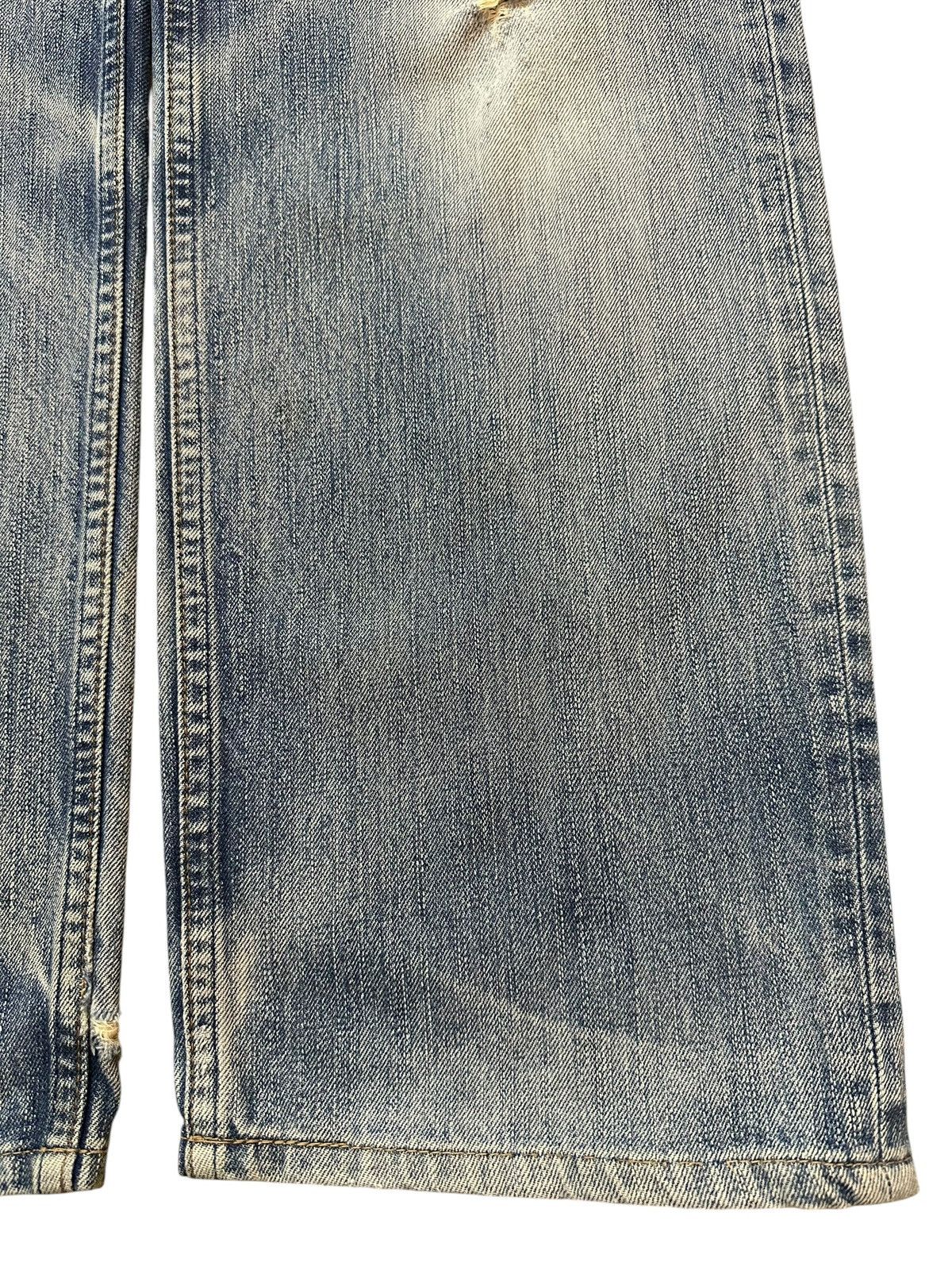 Levi's Vintage 90s Levis 502 Blue Faded Wash Distress Baggy Jeans Size US 33 - 8 Thumbnail