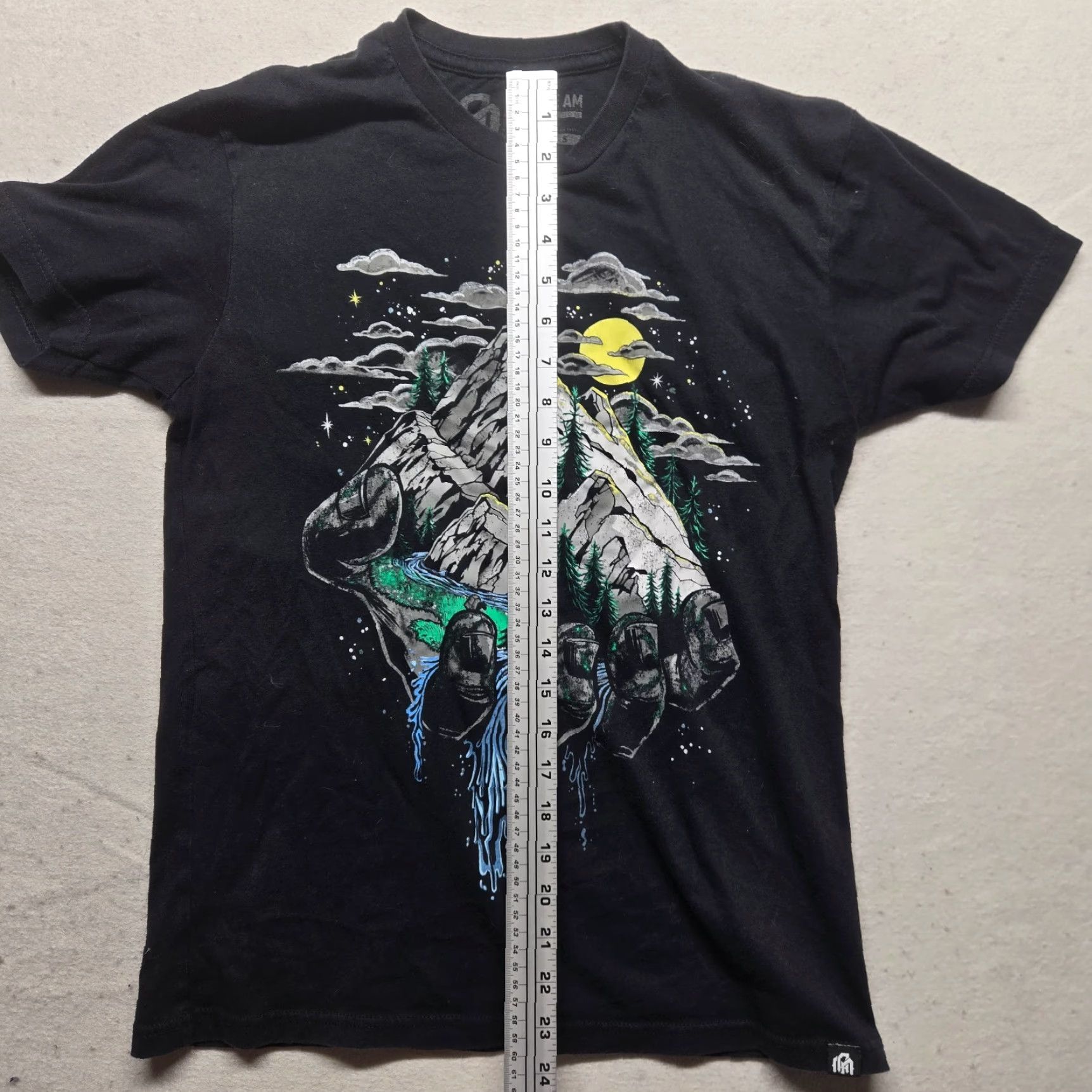 Vintage VINTAGE Tank Shirt Adult Small Black Hand Mountain Night Moon Tee Mens S Size US S / EU 44-46 / 1 - 5 Thumbnail