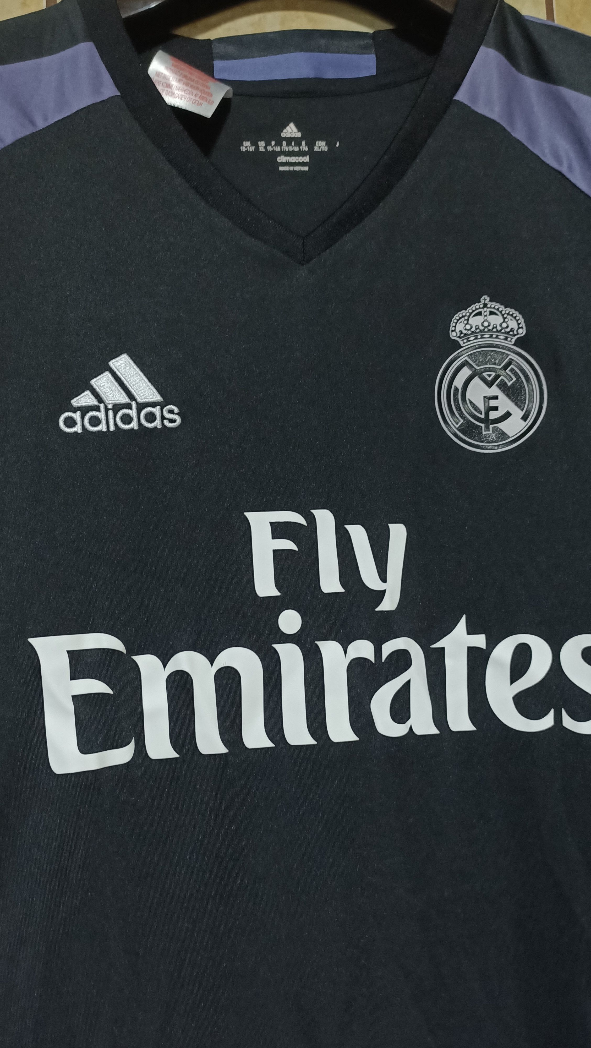 Adidas Real Madrid Adidas soccer jersey Size US S / EU 44-46 / 1 - 2 Thumbnail