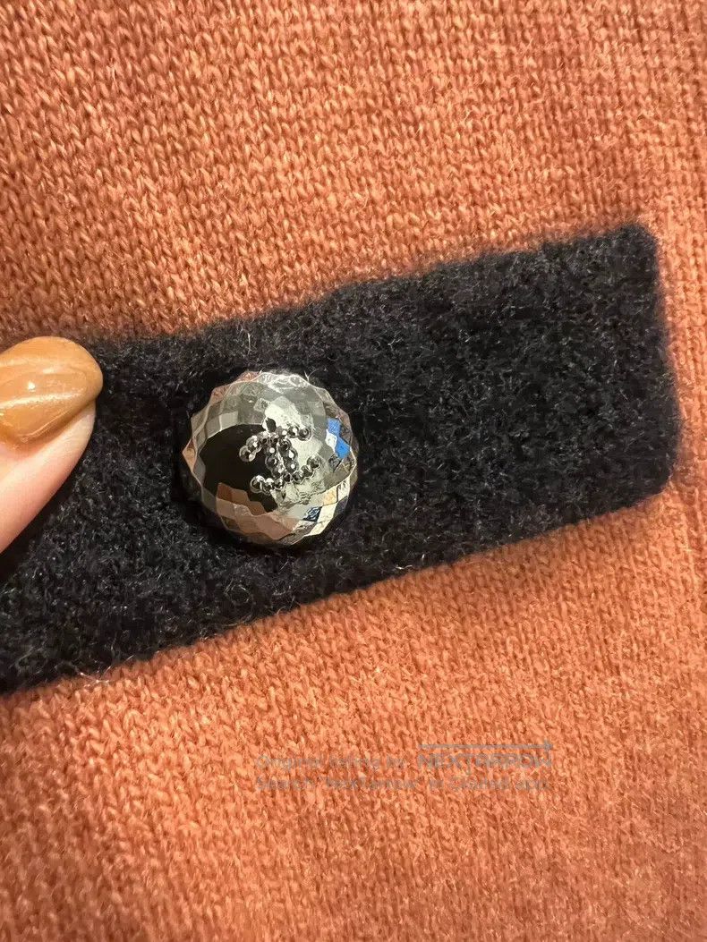 Chanel Chanel Black orange colour-block knitted cardigan coat Size XS / US 0-2 / IT 36-38 - 2 Thumbnail