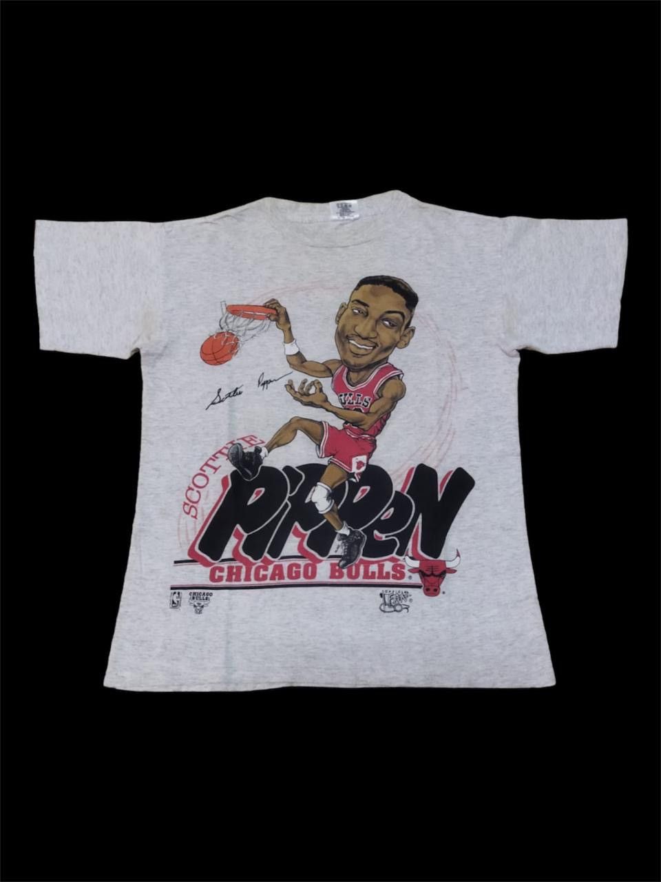 NBA Vintage 90s Chicago Bulls NBA Pippen Tee Size US M / EU 48-50 / 2 - 1 Thumbnail