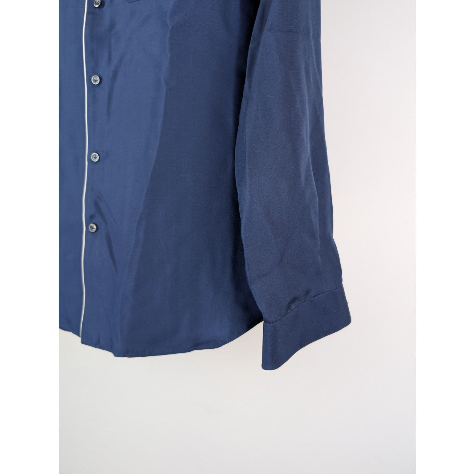 Valentino o1rshd1 CC20 silk piped Button up Shirt in Navy Blue Size US S / EU 44-46 / 1 - 5 Thumbnail