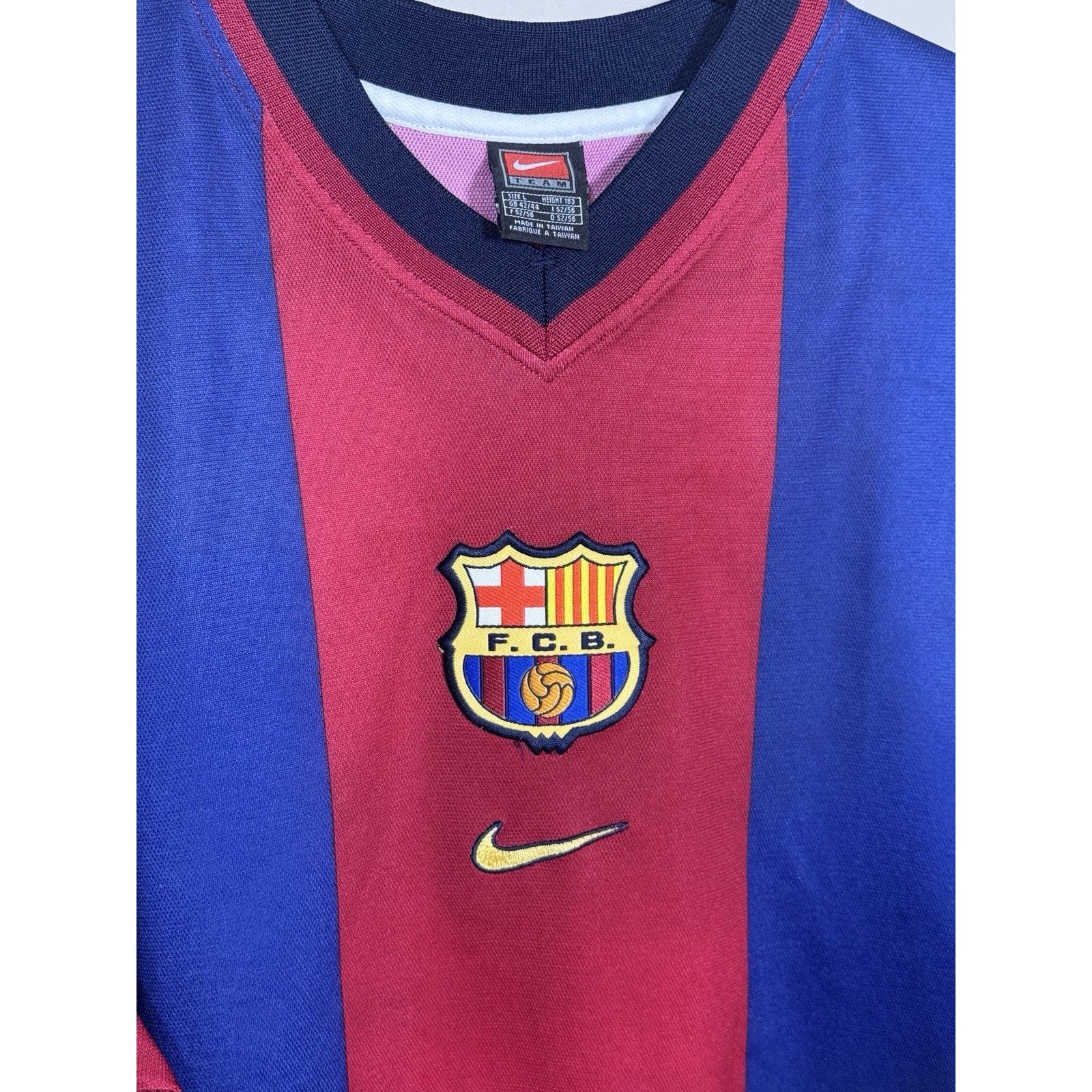 Nike Nike FC Barcelona 1998-99 Home Jersey Xavi #26 – Large Size US L / EU 52-54 / 3 - 7 Thumbnail