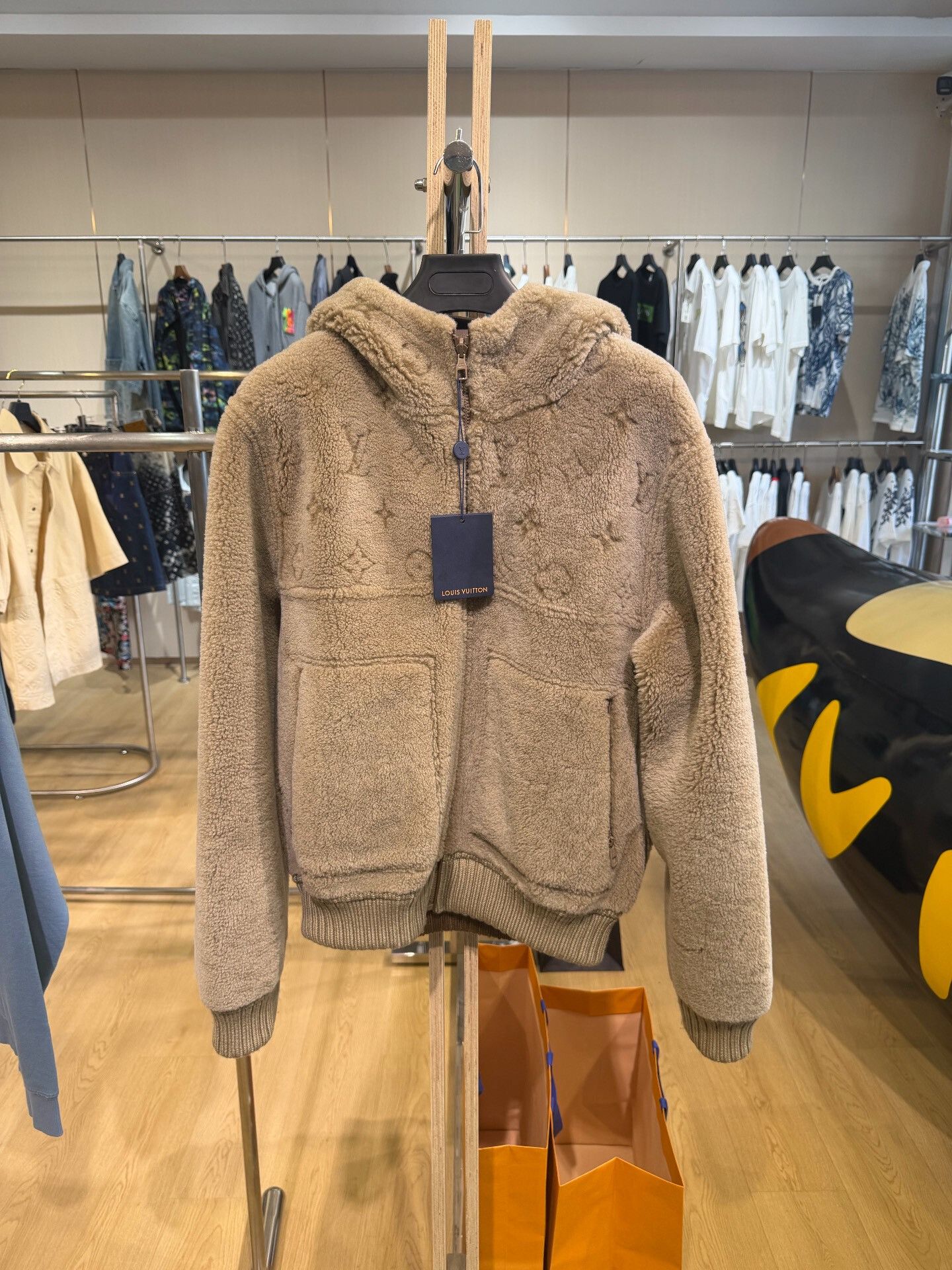 Louis Vuitton Louis Vuitton Shearling Logo Reversible Jacket Size US M / EU 48-50 / 2 - 1 Thumbnail