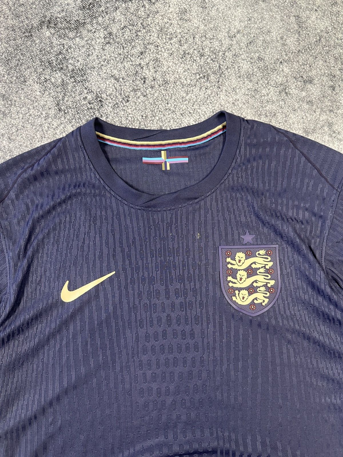 Nike Nike England Soccer Jersey Blokecore Rare Casual Style XXL Size US XXL / EU 58 / 5 - 2 Thumbnail