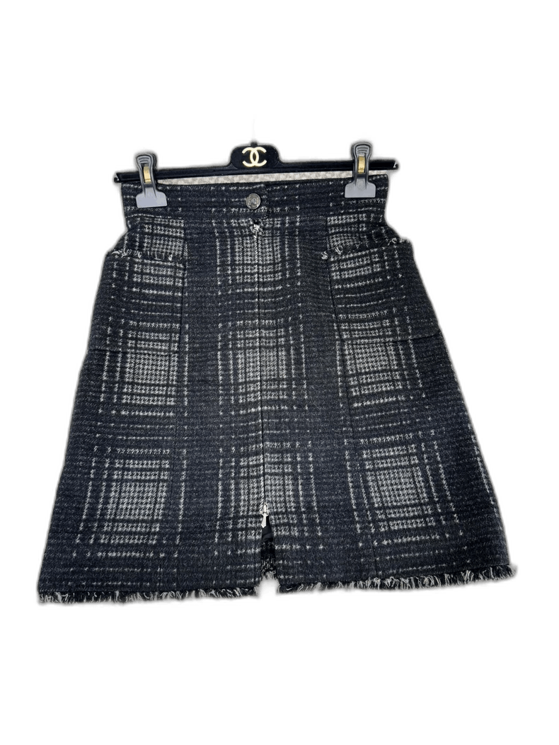 Chanel Plaid Skirt Size 34 Authentic