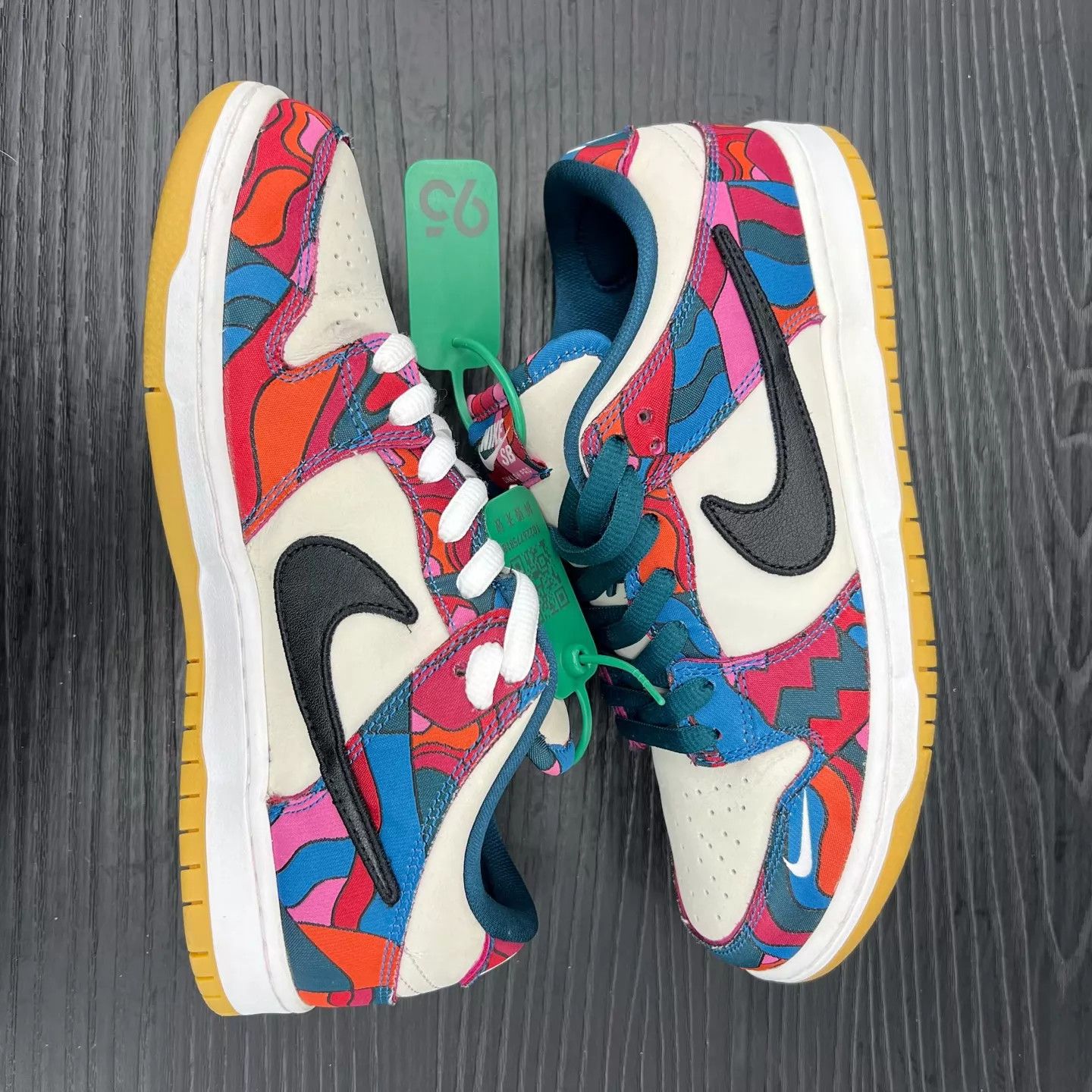 Nike Nike Dunk SB White Red Blue 42 Worn Once With Box Size US 8.5 / EU 41-42 - 2 Thumbnail