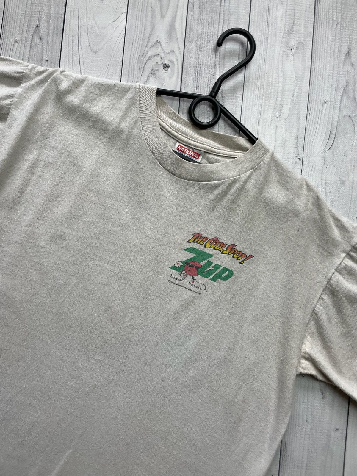 Vintage Vintage 7up tee logo rare SevenUp The cool spot size L 1991 Size US L / EU 52-54 / 3 - 5 Thumbnail