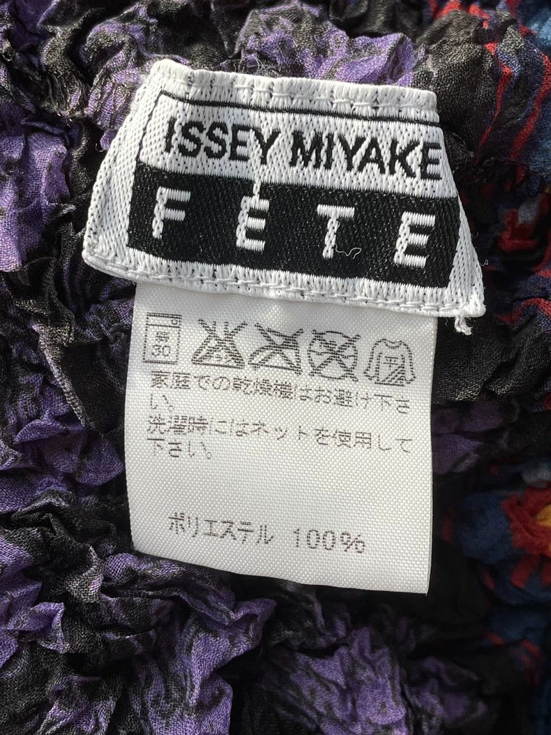Issey Miyake Issey Miyake size:2 Black irregularly pleated short-sleeve Size S / US 4 / IT 40 - 6 Thumbnail