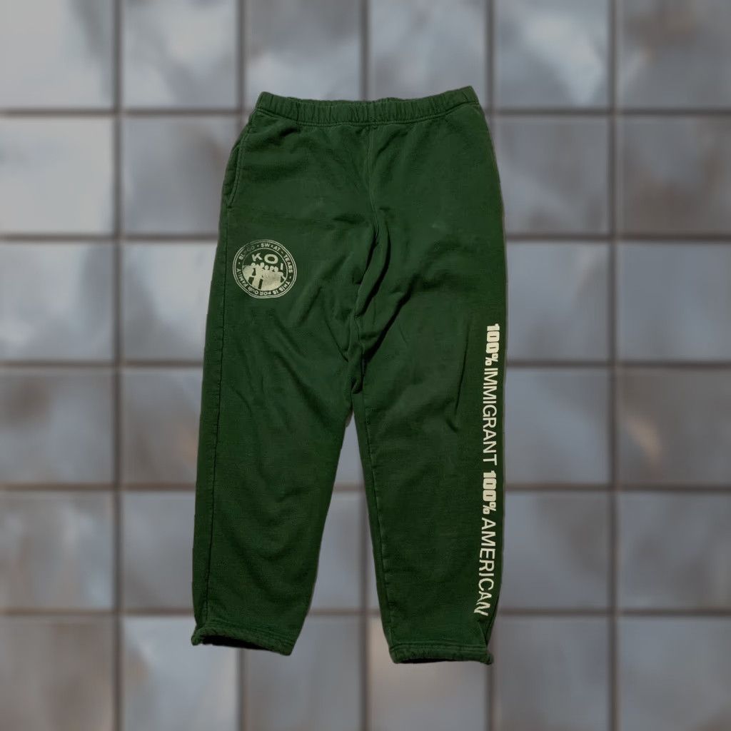 Vintage VINTAGE Made Blanks Buchanan’s Scotland Whisky Blood Sweat Tears Jogger Sweatpants Sz. L Green Mens Sweatpants Regular L Size US 33 - 1 Thumbnail