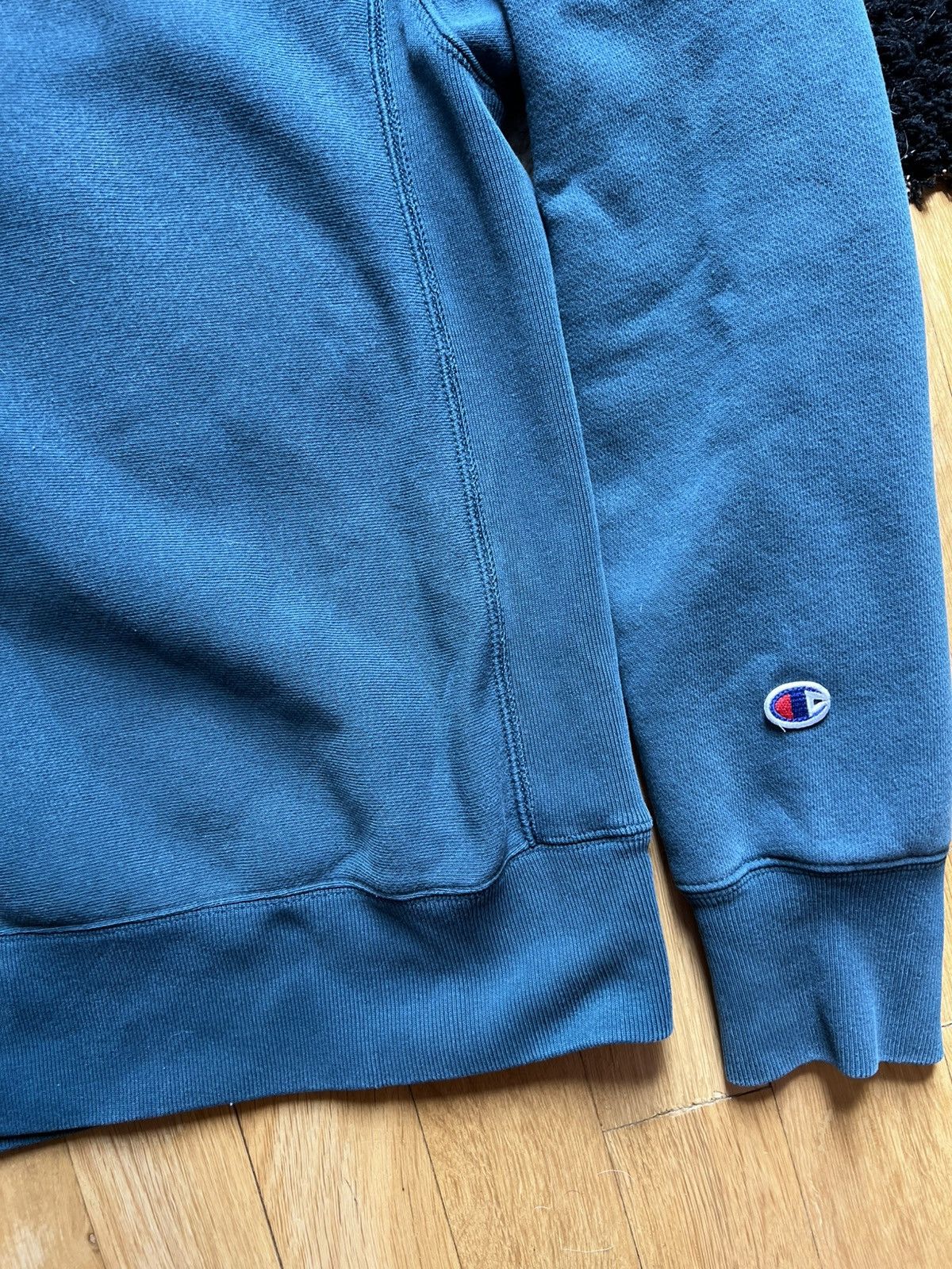 Champion × Vintage Vintage Y2K CHAMPION Crewneck sweatshirt Medium size Size US M / EU 48-50 / 2 - 4 Thumbnail