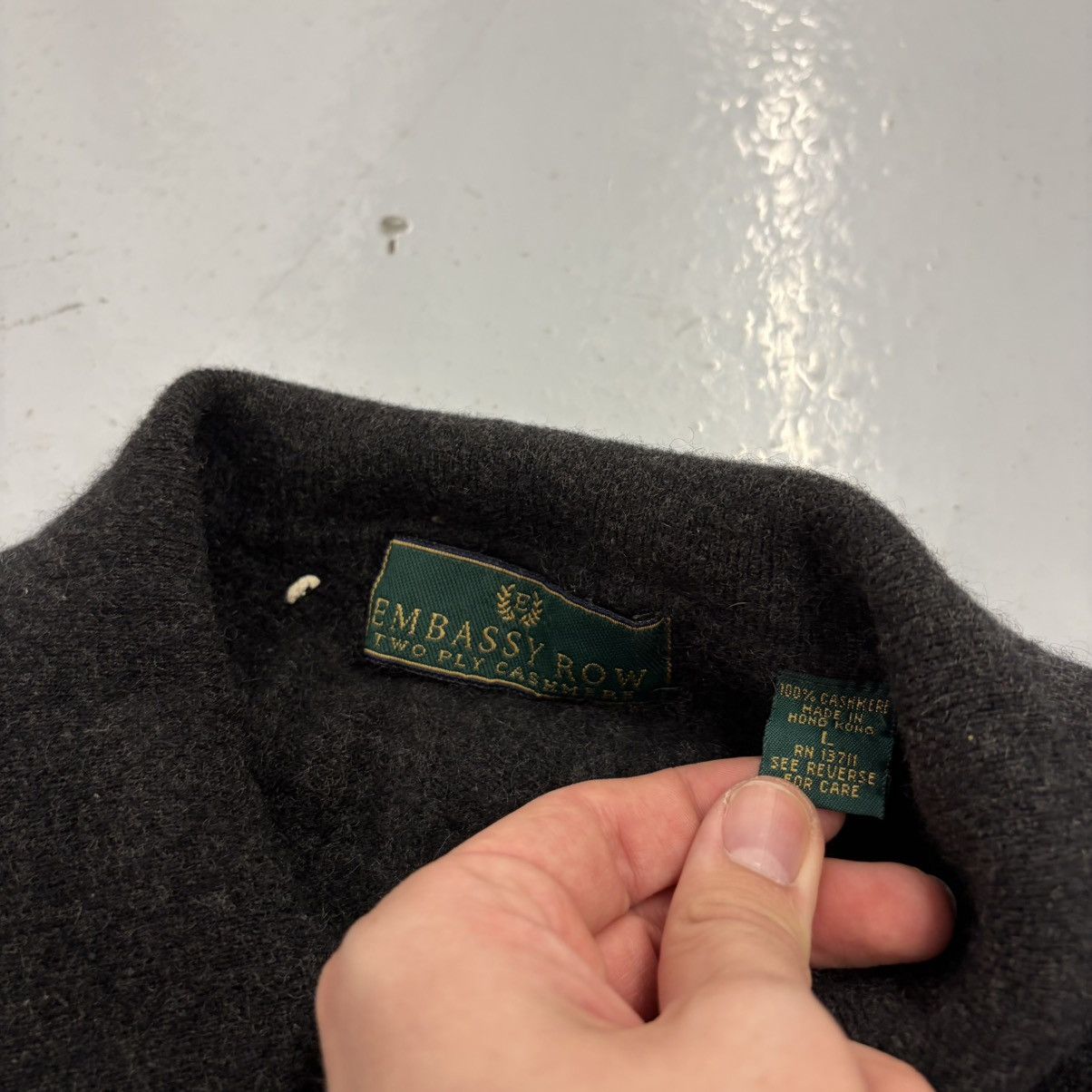 Other Vintage 90s Embassy Row Black Cashmere Collared Sweater Size US L / EU 52-54 / 3 - 3 Thumbnail