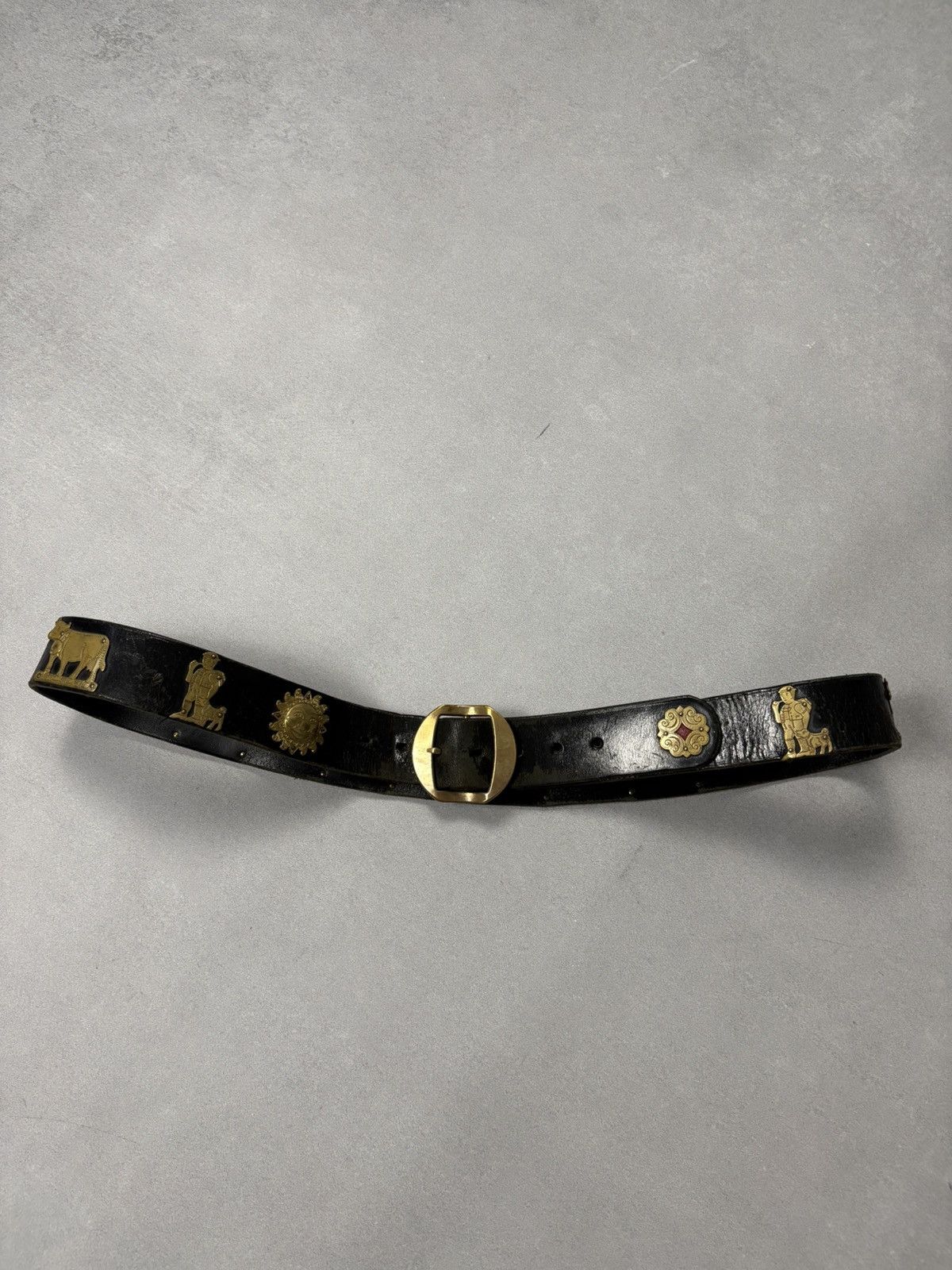 Vintage Vintage Etro Style Black Leather Belt Gold Animal Studs Boho Size ONE SIZE - 2 Thumbnail