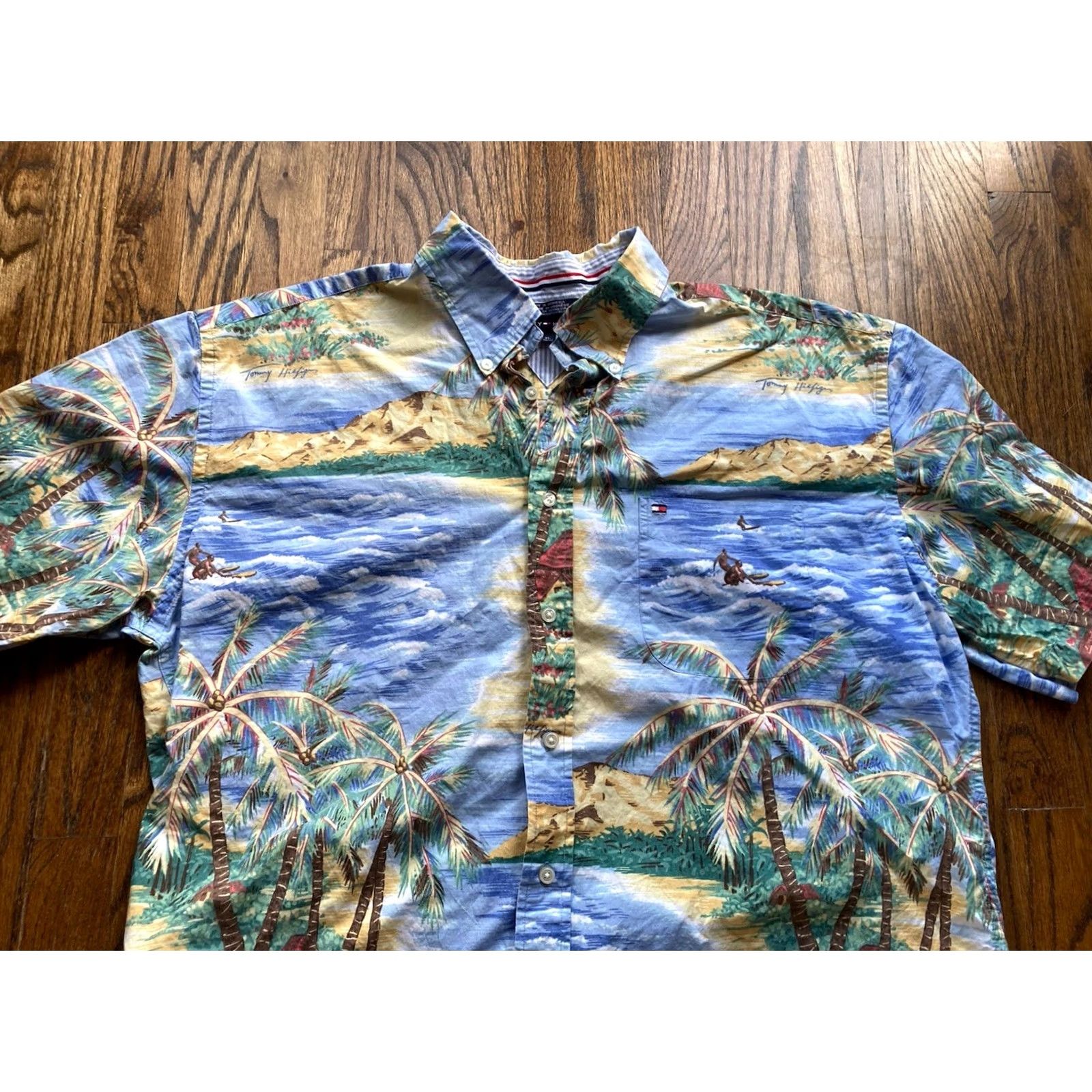 Tommy Hilfiger Tommy Hilfiger Hawaiian Shirt Mens XL Aloha Camp Cotton Colorful Floral AOP Button-Up Casual Beach Tropical Size US XL / EU 56 / 4 - 2 Thumbnail