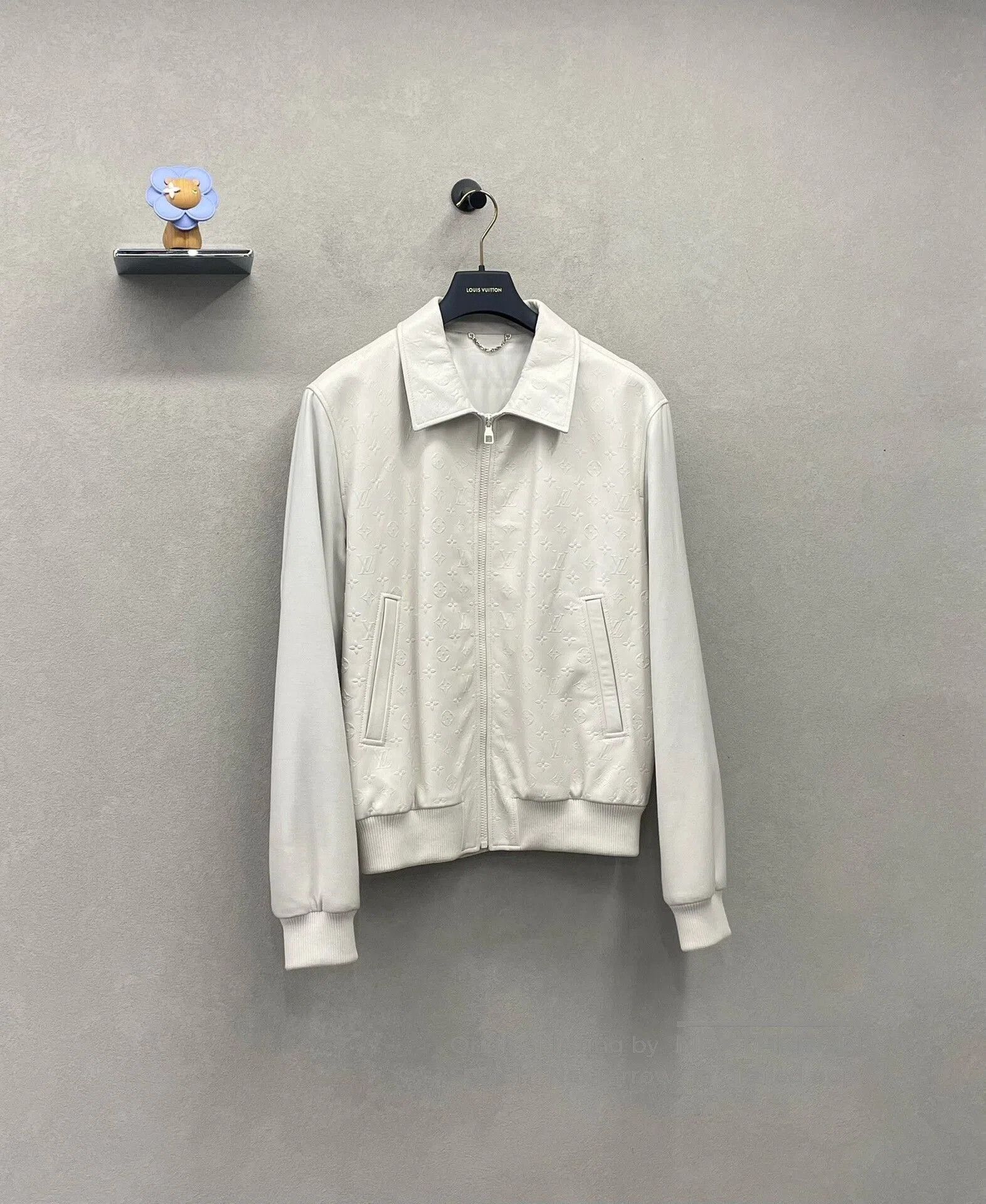 Louis Vuitton white logo lambskin leather jacket for men. Size US L / EU 52-54 / 3 - 3 Thumbnail