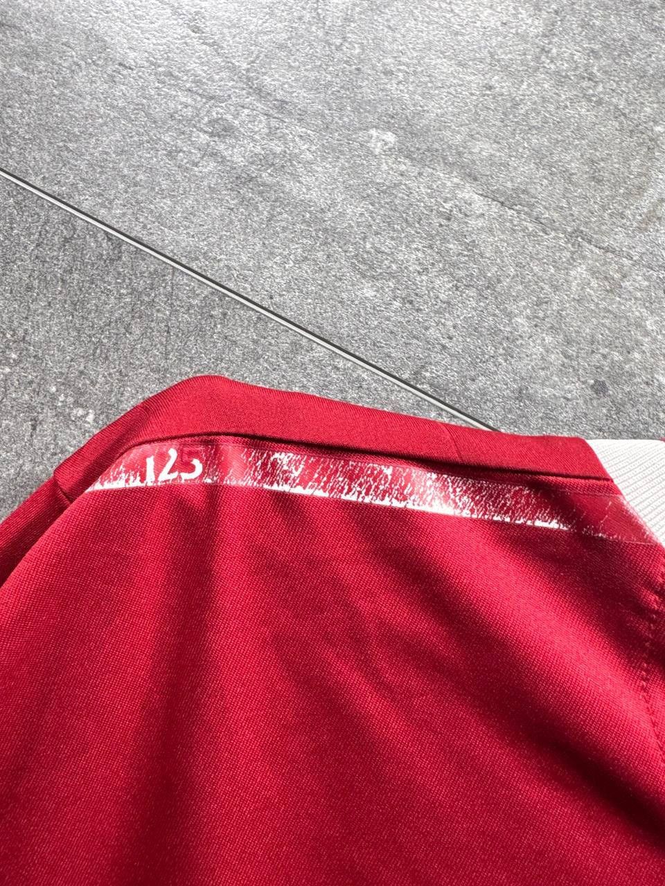 New Balance LIVERPOOL 2017/2018 HOME FOOTBALL SHIRT NEW BALANCE JERSEY Size US M / EU 48-50 / 2 - 17 Thumbnail