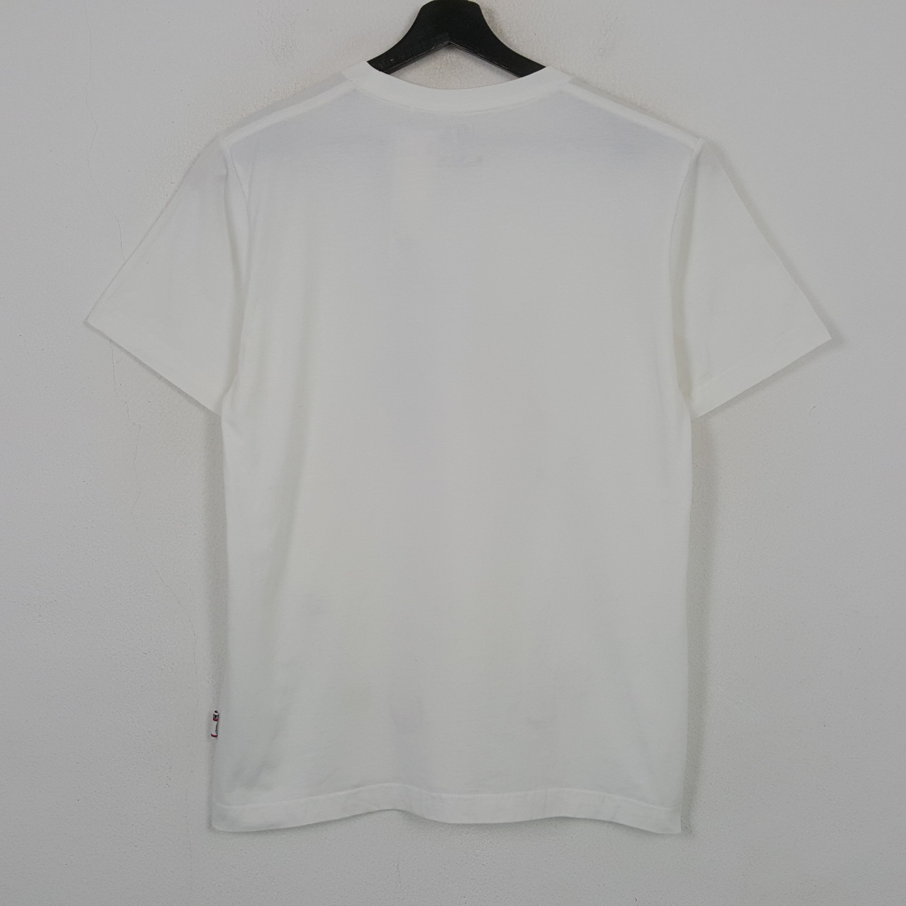 Uniqlo Evangelion X Uniqlo Japanese Brand Tshirt RR2 Size US L / EU 52-54 / 3 - 3 Thumbnail