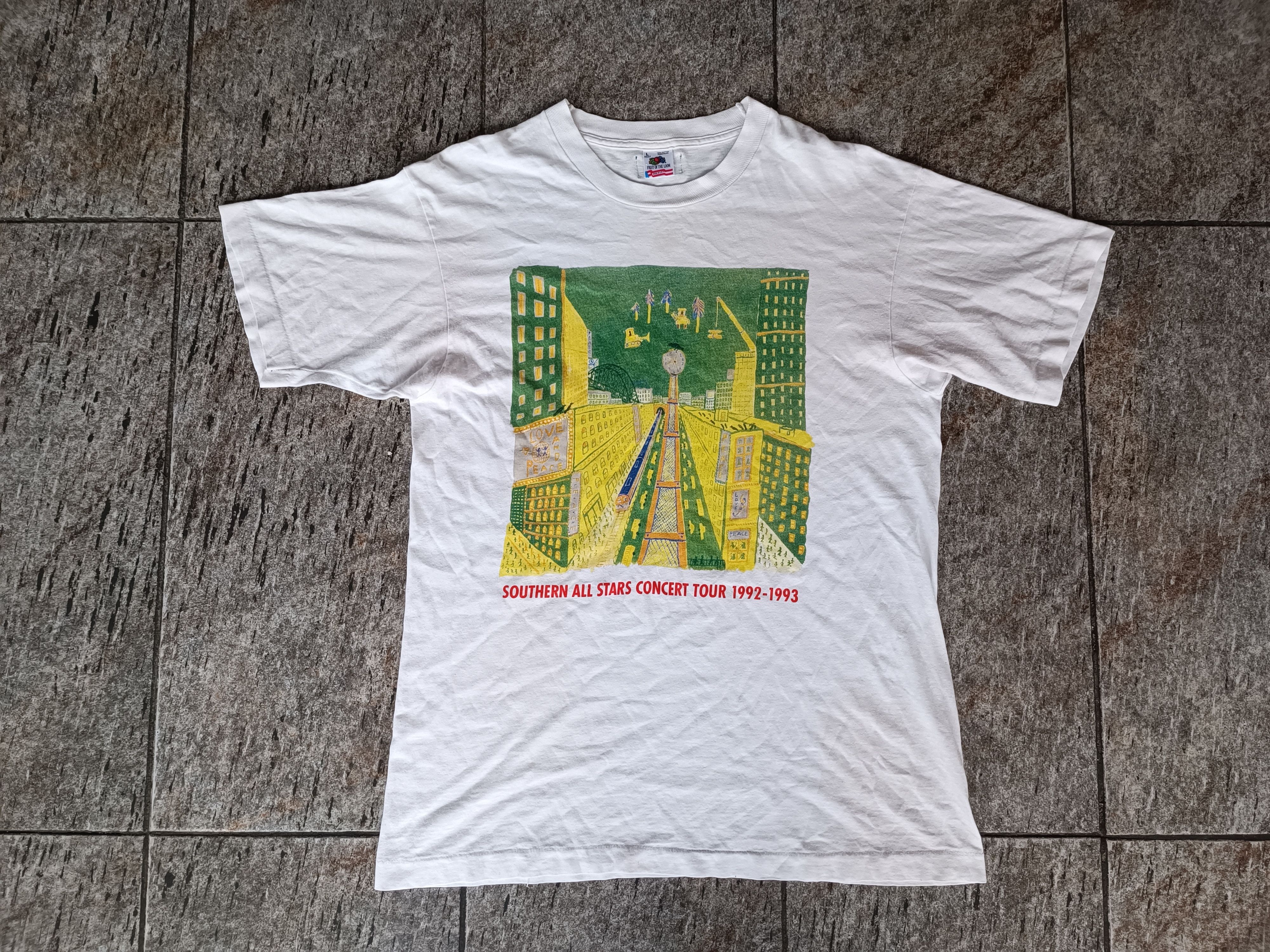 Band Tees × Fruit Of The Loom × Vintage Vintage Band Southern AllStars Concert Tour 92-93 Tee Size US L / EU 52-54 / 3 - 1 Thumbnail