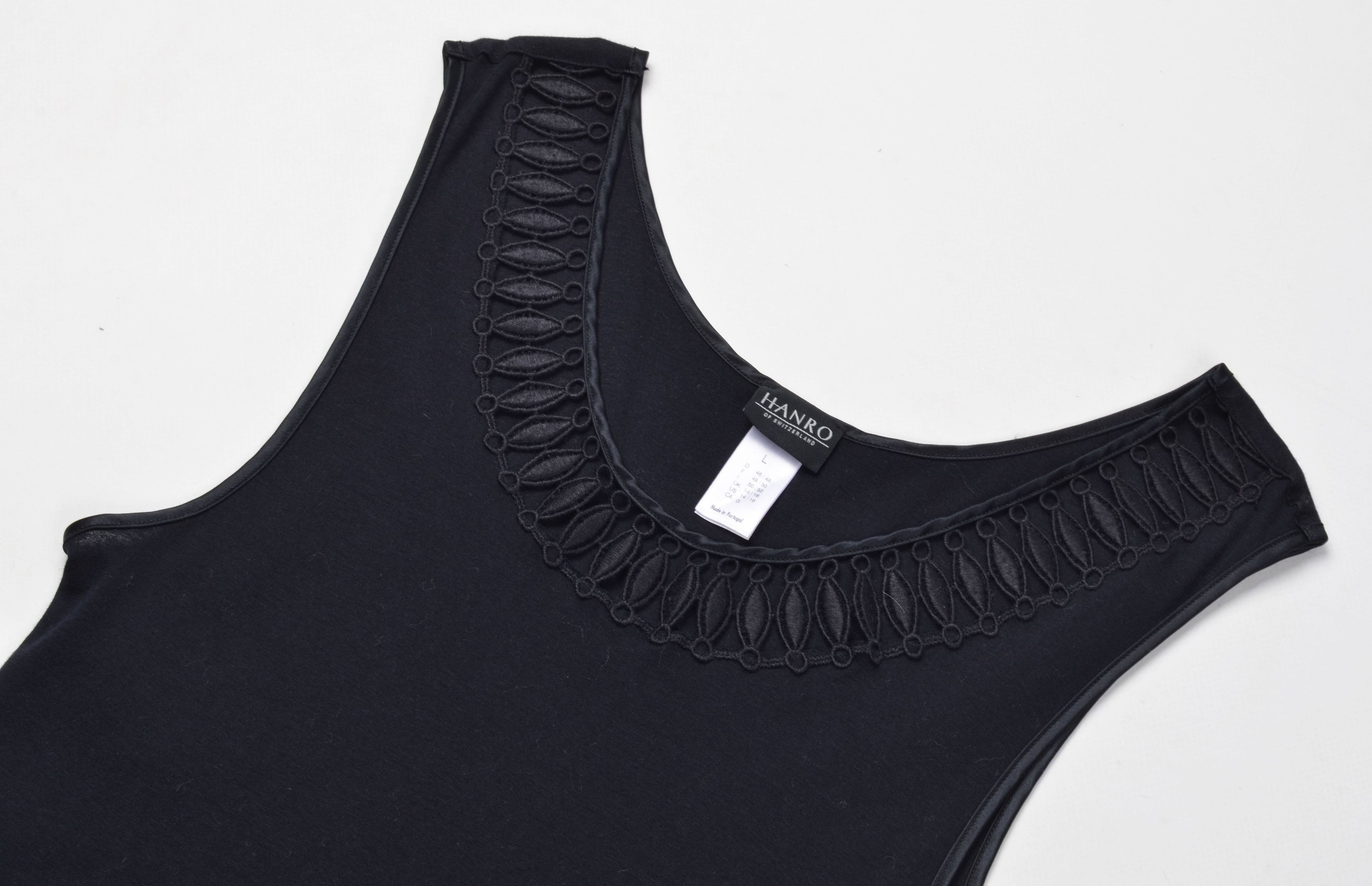 Hanro × Vintage Vintage Hanro of Switzerland Embroidered Details Scoop Neck Size L / US 10 / IT 46 - 5 Thumbnail