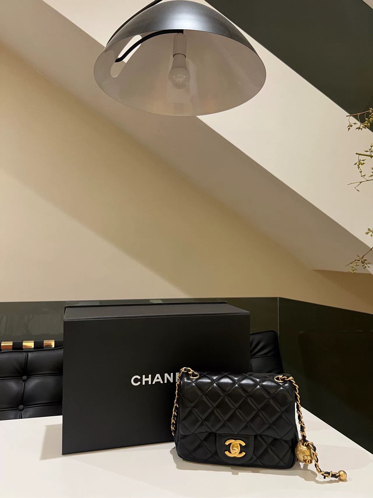 Chanel Pre-loved Bag Very good condition Size ONE SIZE - 1 Thumbnail