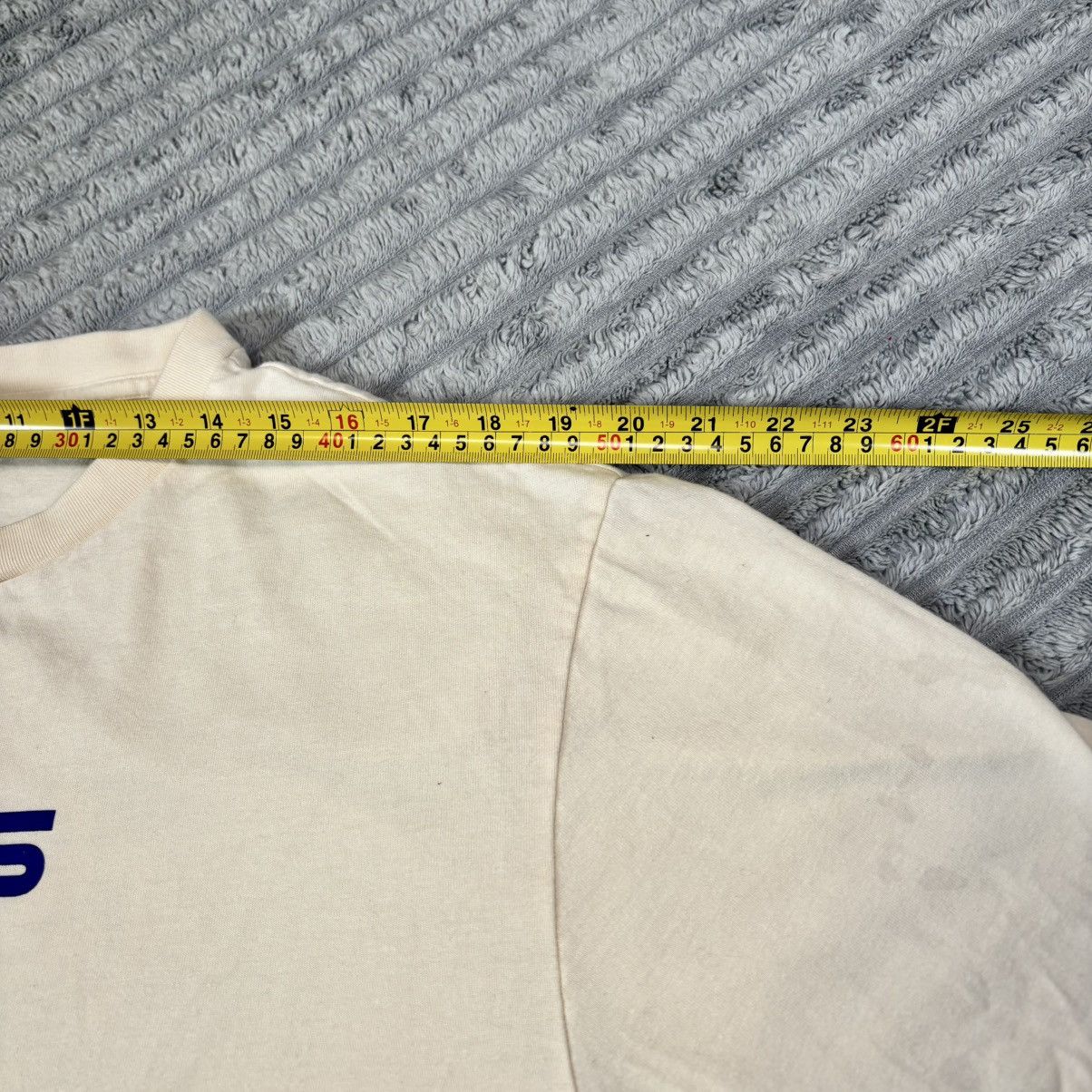Guess Guess x J Balvin Collab Smile Face T-Shirt Size Large Size US L / EU 52-54 / 3 - 5 Thumbnail
