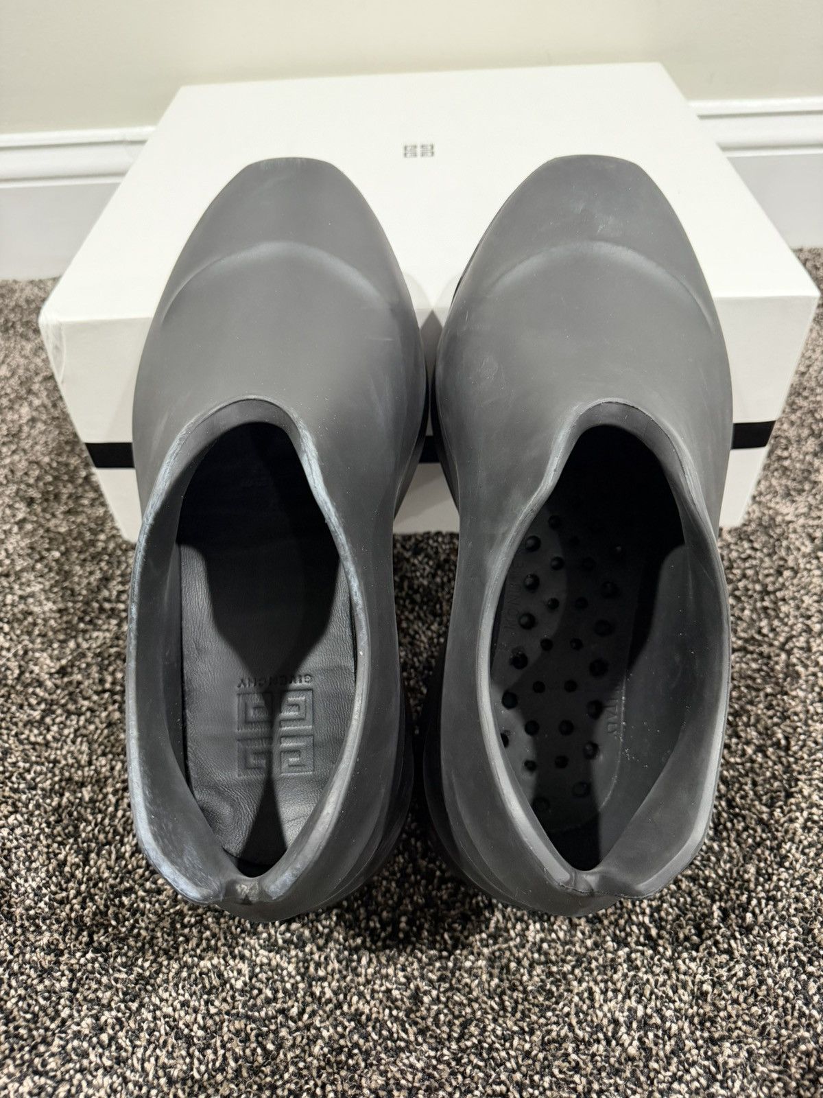 Givenchy Givenchy Monumental Mallow Matte Black OG Low Shoe Size US 10 / EU 43 - 8 Thumbnail