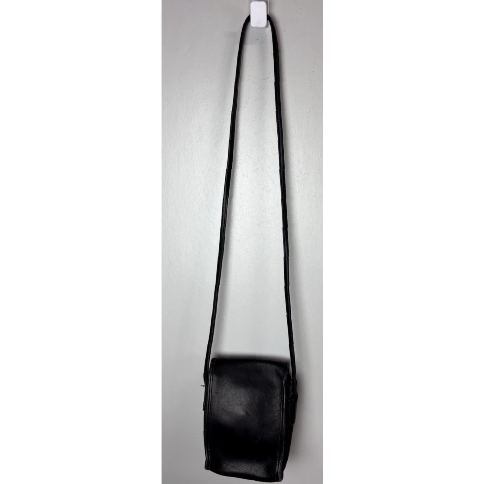 Coach VINTAGE Coach Crossbody Bag Glovetanned Leather Black 9893 Small Womens 7x2x? Travel Casual Distressed 90s? Size ONE SIZE - 3 Thumbnail